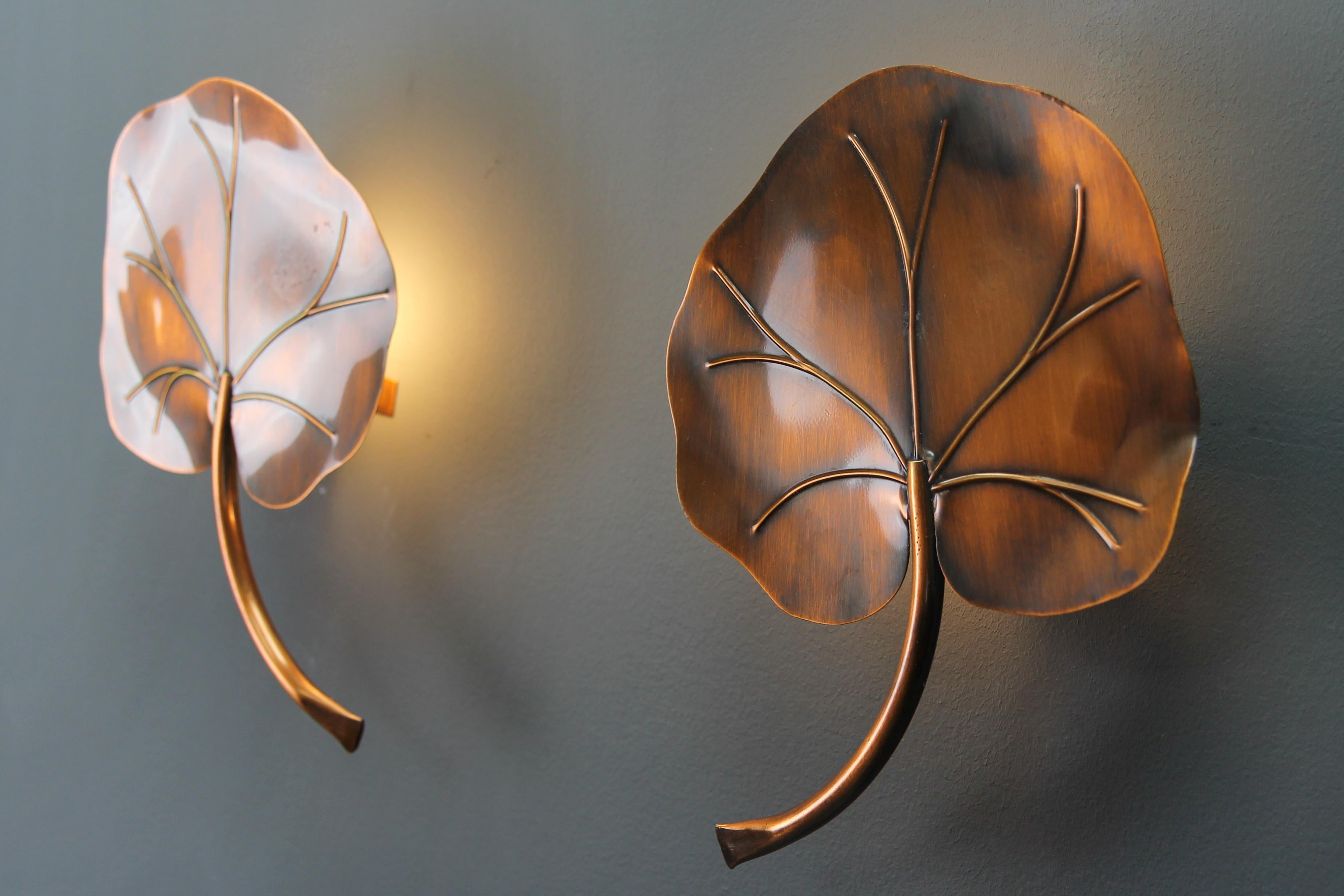 Pair of French Mid-Century Modern Brass Water Lily Leaf-Shaped Sconces For Sale 2