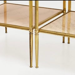 Paar französische Beistelltische aus Messing mit Steinplatte im Jansen-Stil aus der Mitte des Jahrhunderts