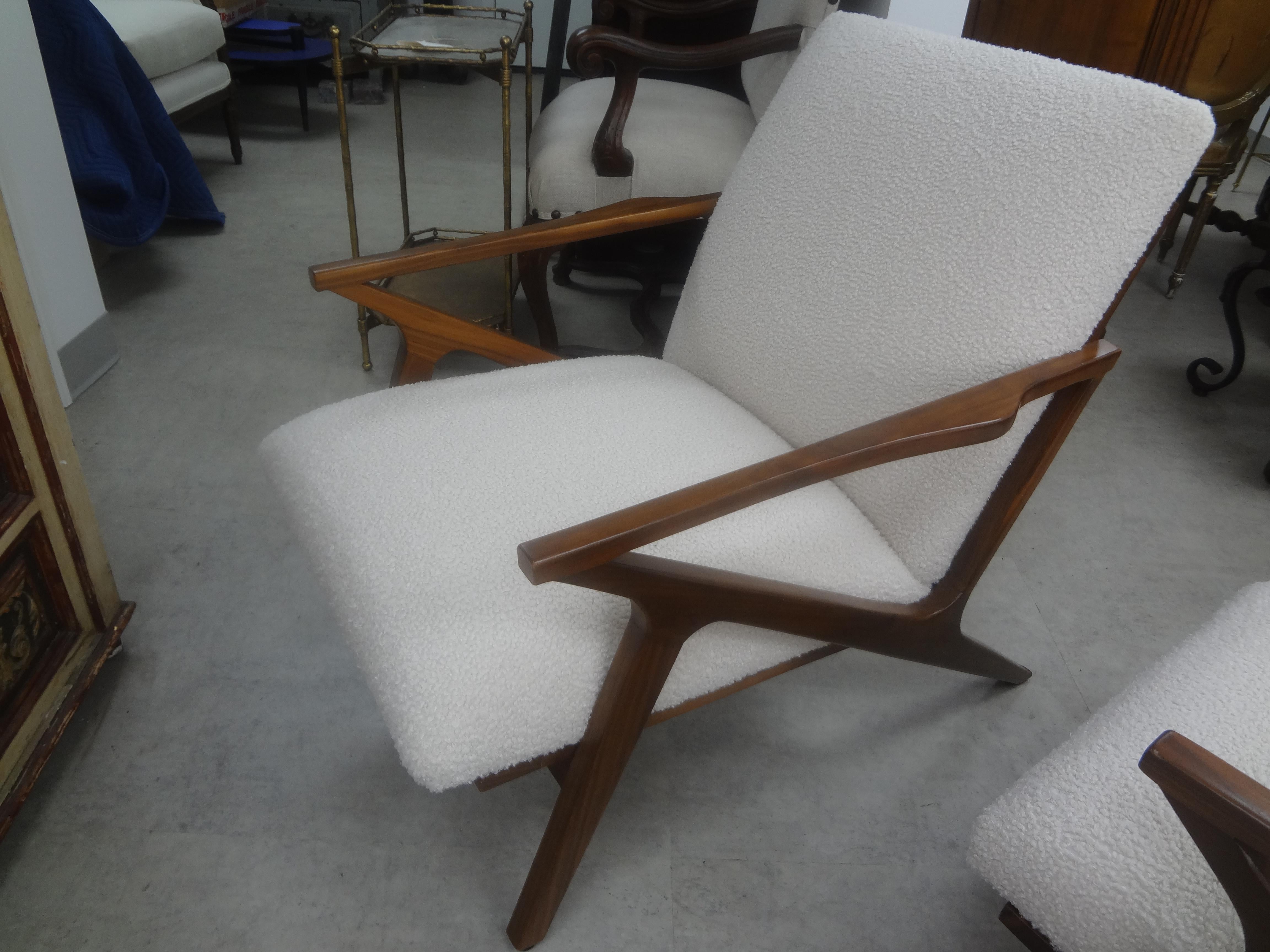 Pair of French Mid-Century Modern Jeanneret Style Lounge Chairs For Sale 2