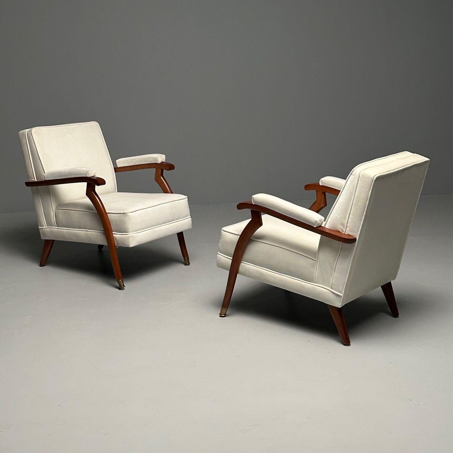 Französische Moderne im Maison Leleu-Stil, Loungesessel, weißes Mohair, helles Holz, 2023 im Angebot 1