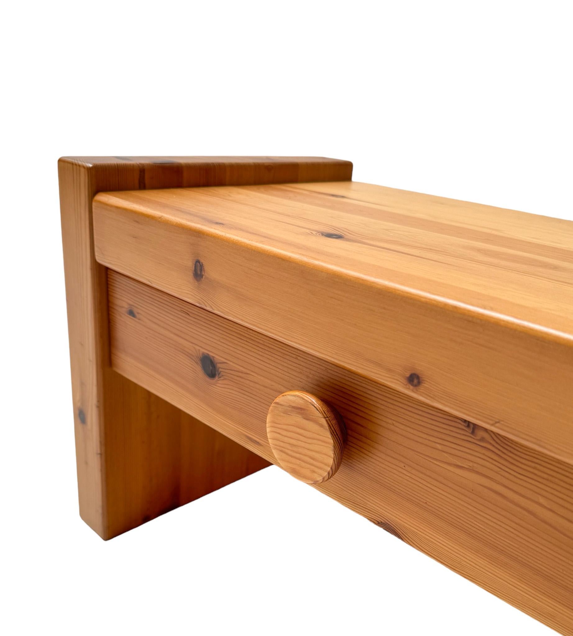 Pair of French Mid-Century Modern Nightstands or Bedside Tables, 1970s 8