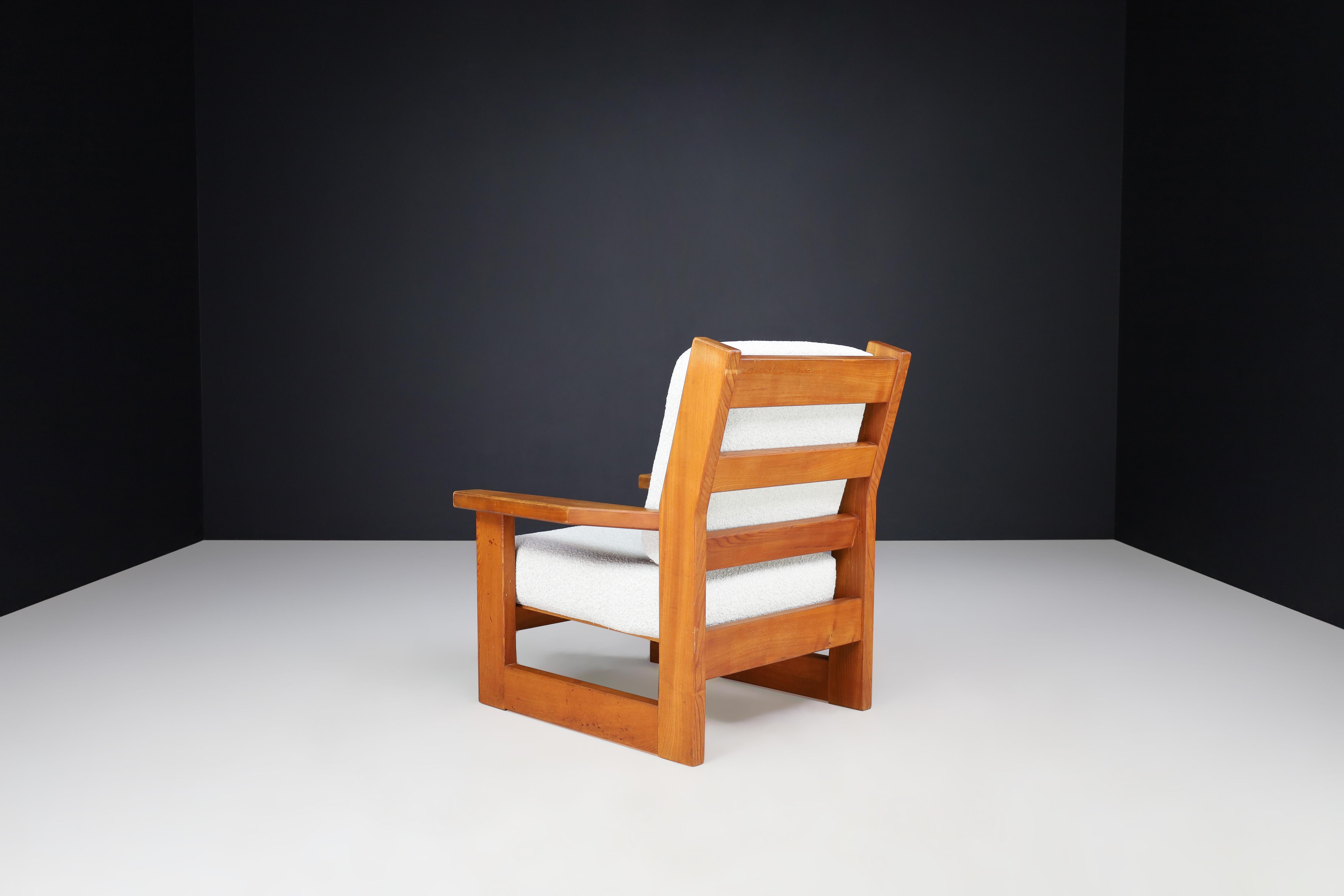Pair of French Mid-Century Oak Armchairs with Bouclé Upholstery, 1960s For Sale 5
