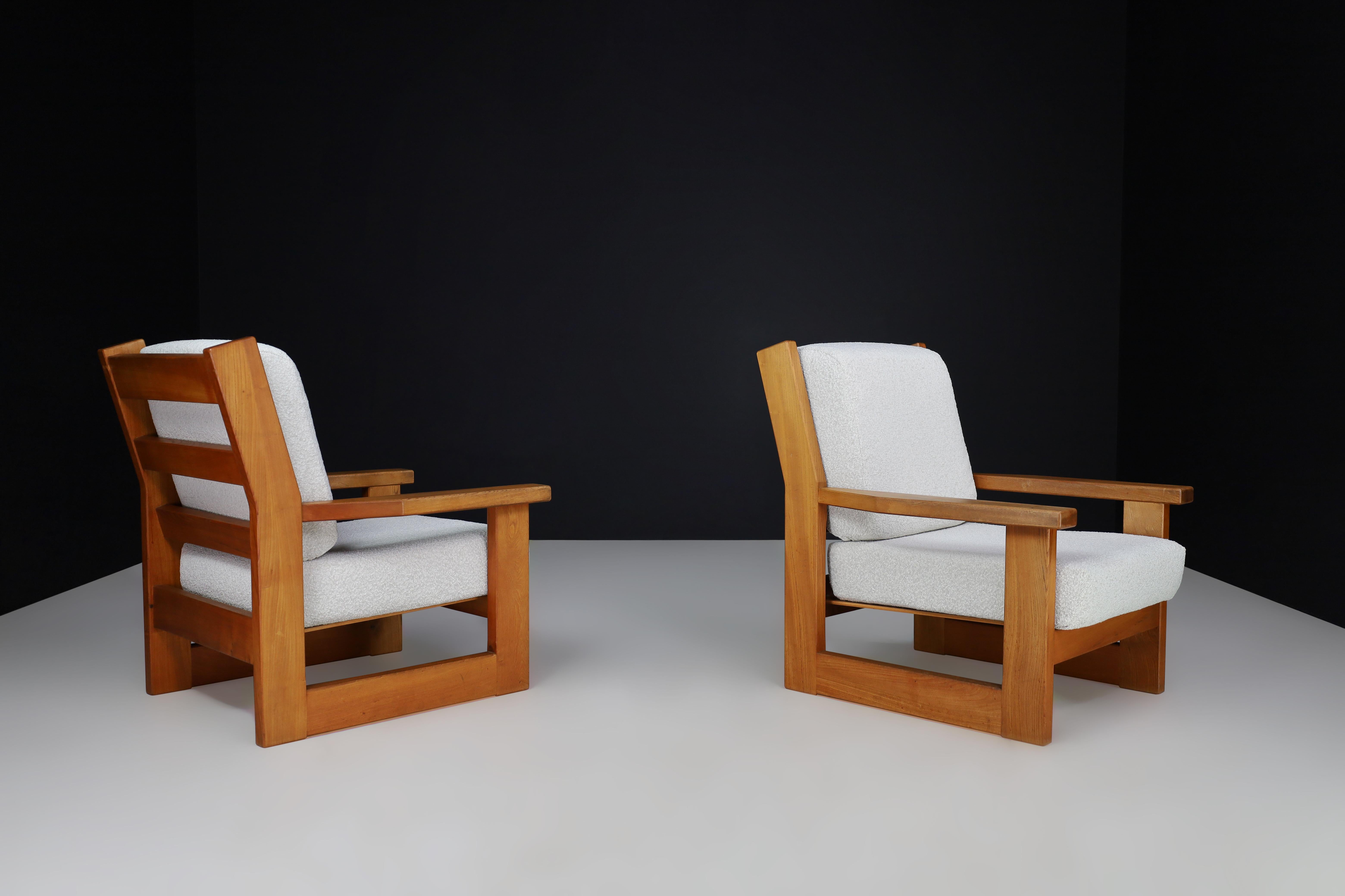Pair of French Mid-Century Oak Armchairs with Bouclé Upholstery, 1960s For Sale 1
