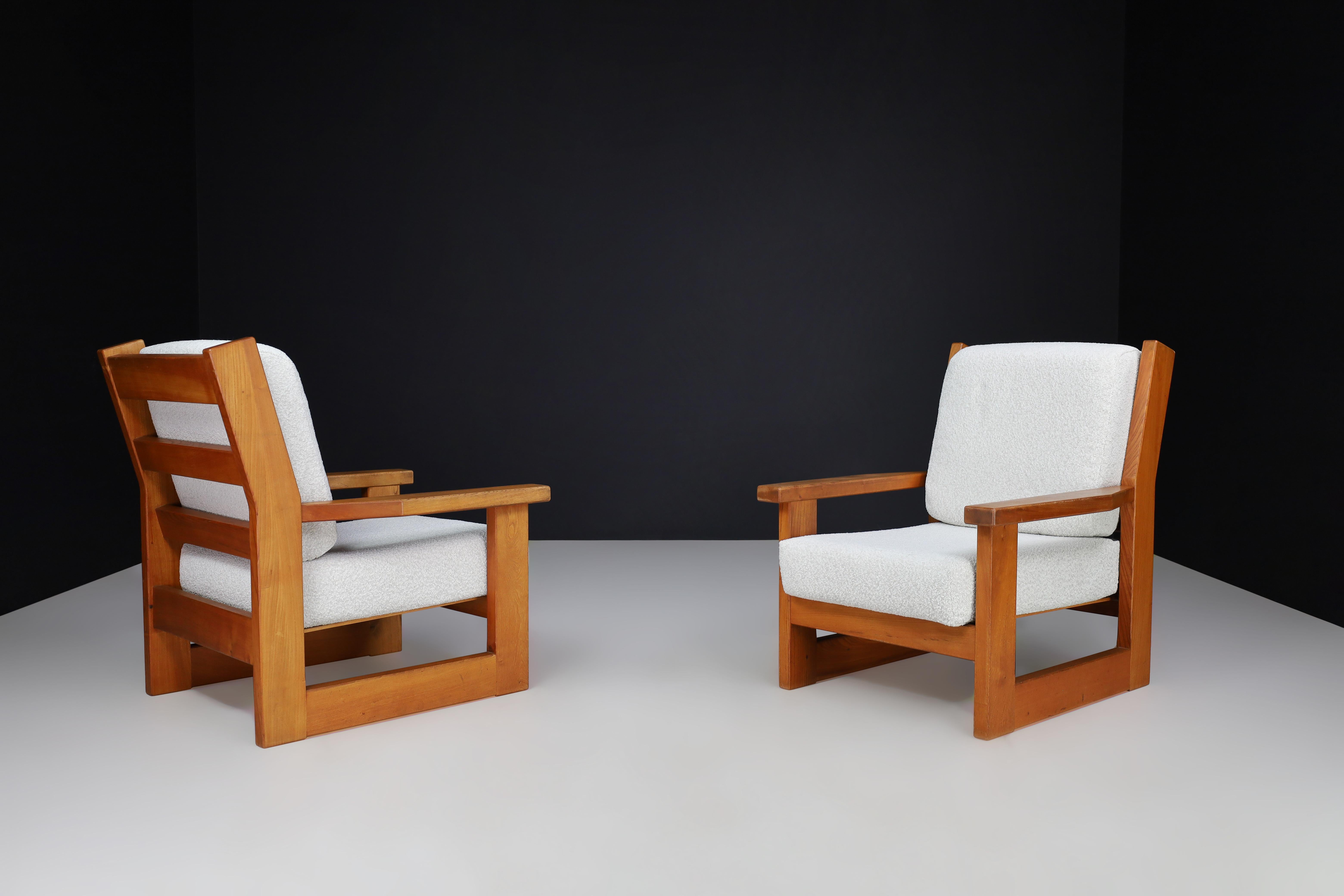 Pair of French Mid-Century Oak Armchairs with Bouclé Upholstery, 1960s For Sale 2