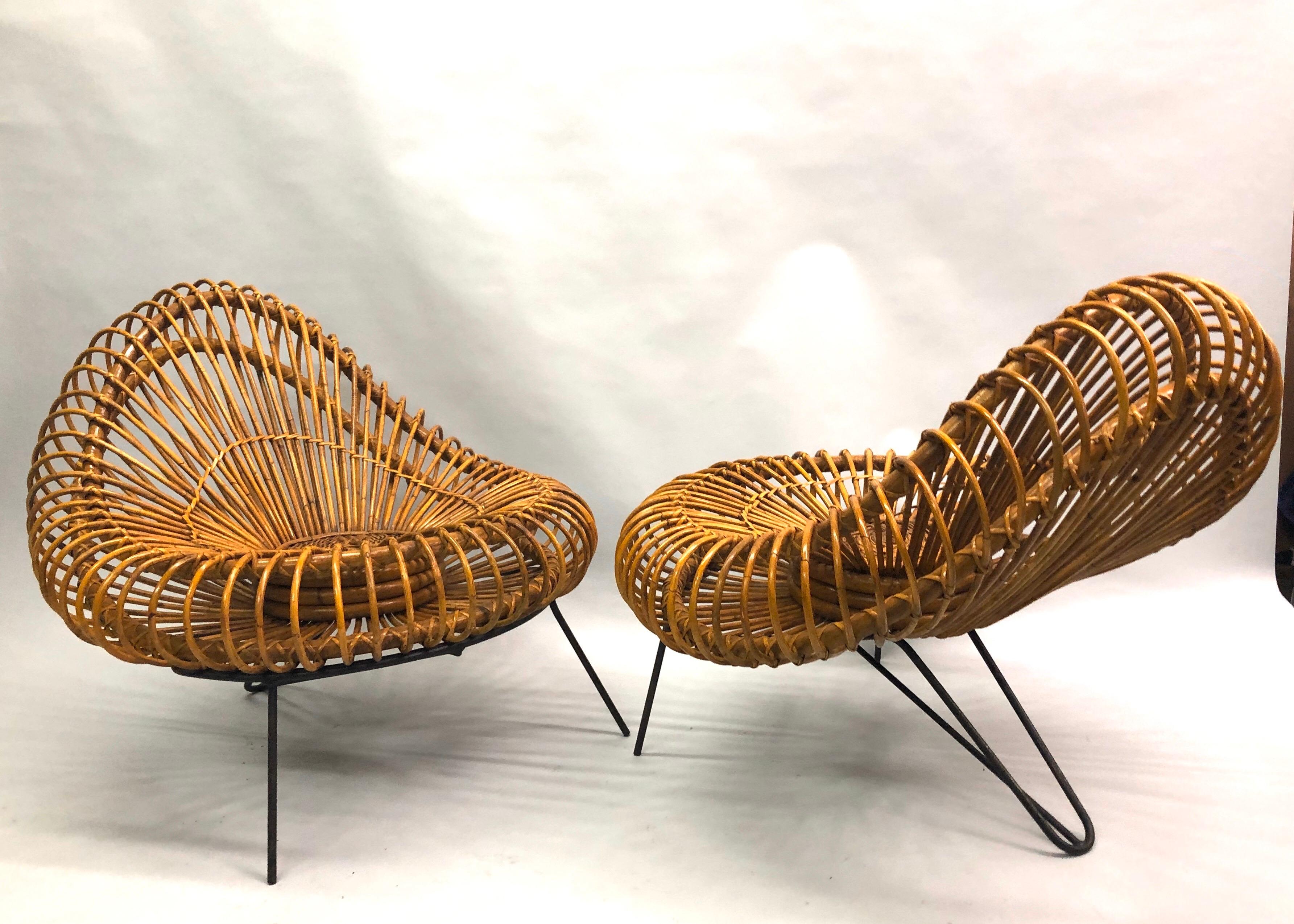 Mid-Century Modern Paire de chaises longues françaises en rotin du milieu du siècle dernier par Janine Abraham et Dirk Jan Roi