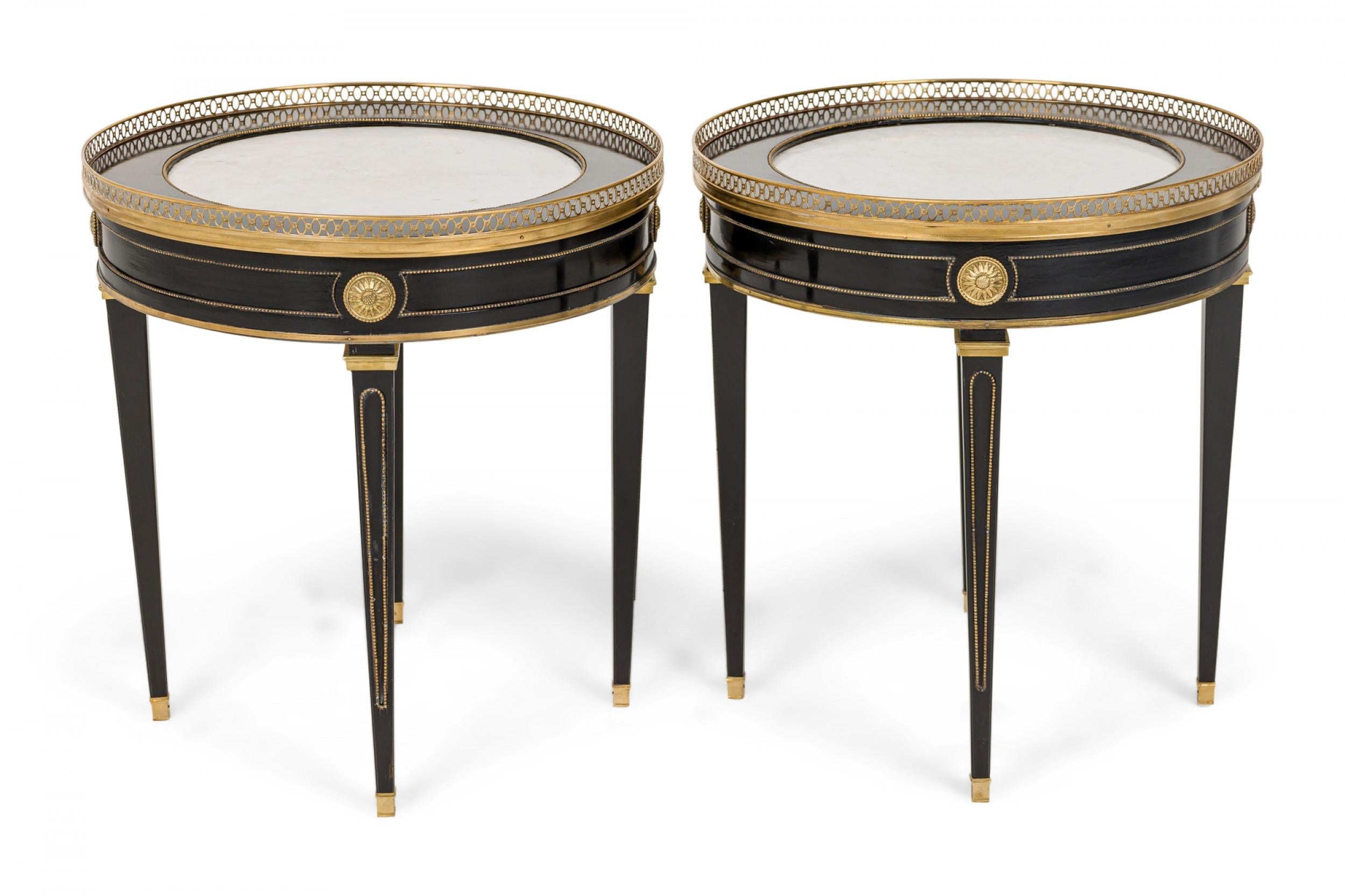 Pair of French Mid-Century Round Ebonized White Marble and Brass Side Table In Good Condition In Queens, NY