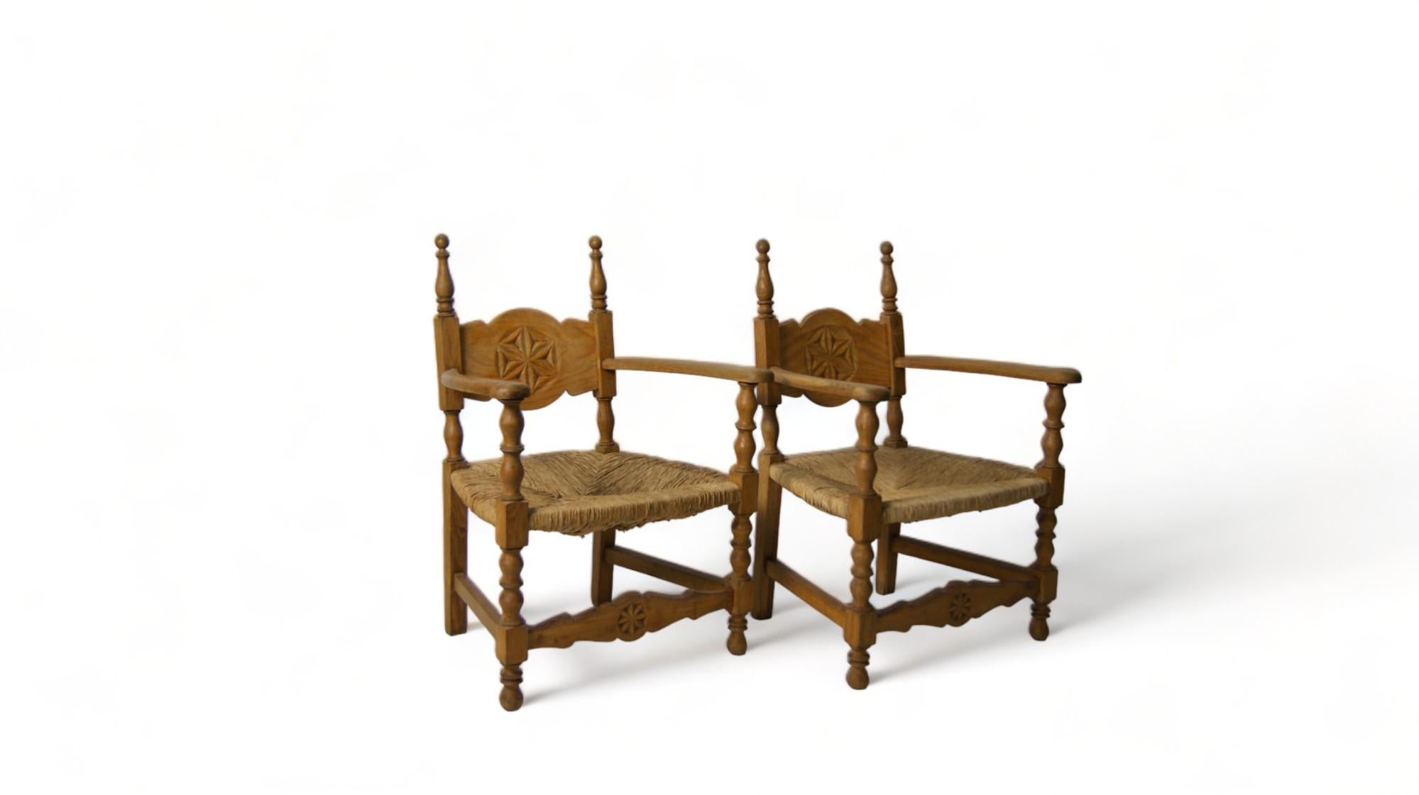 Pair of French mid-century rush armchairs, 1900 For Sale 3