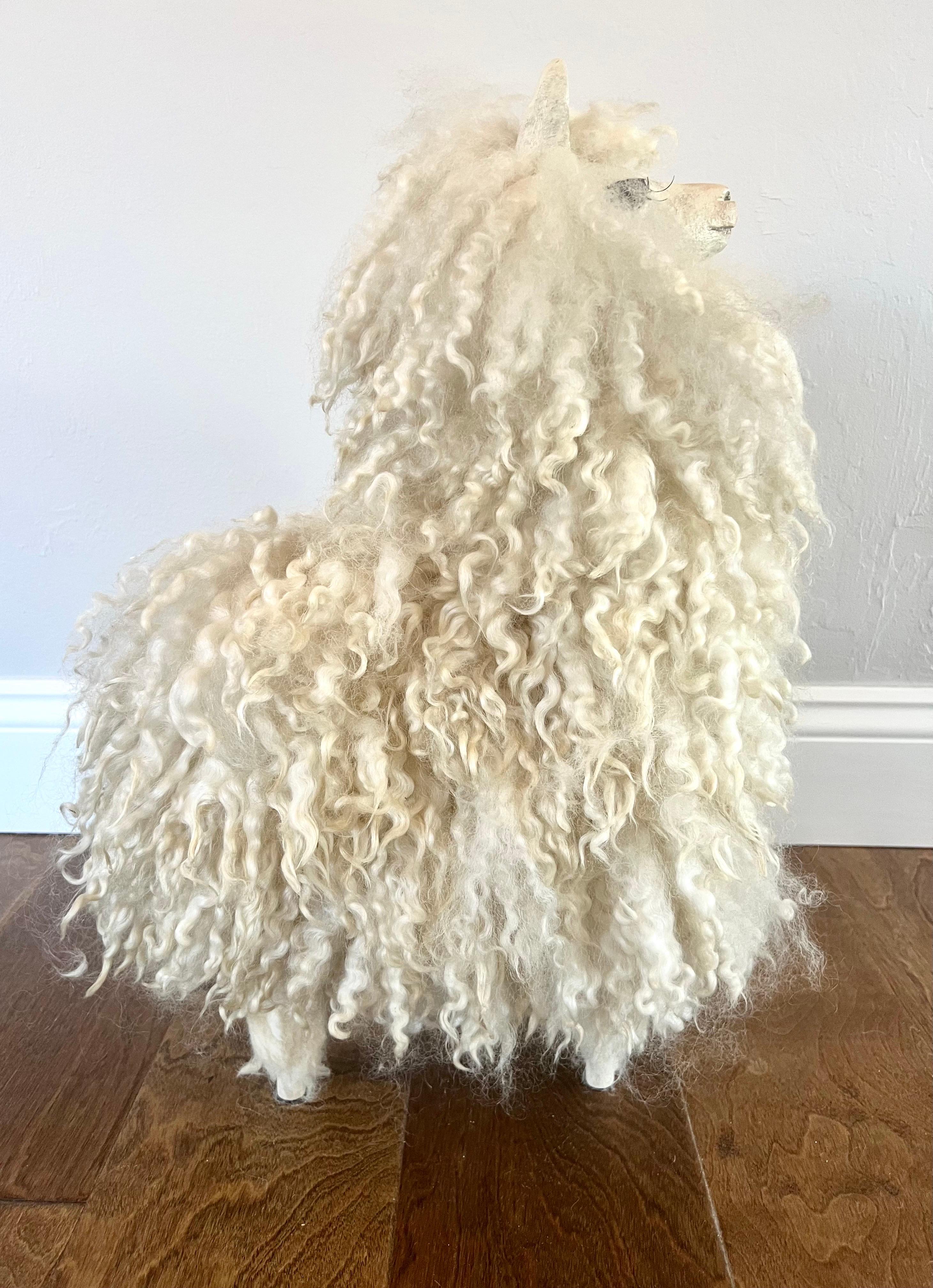 Coppia di sculture di pecore francesi della metà del secolo scorso nello stile di Peter Marino in vendita 7