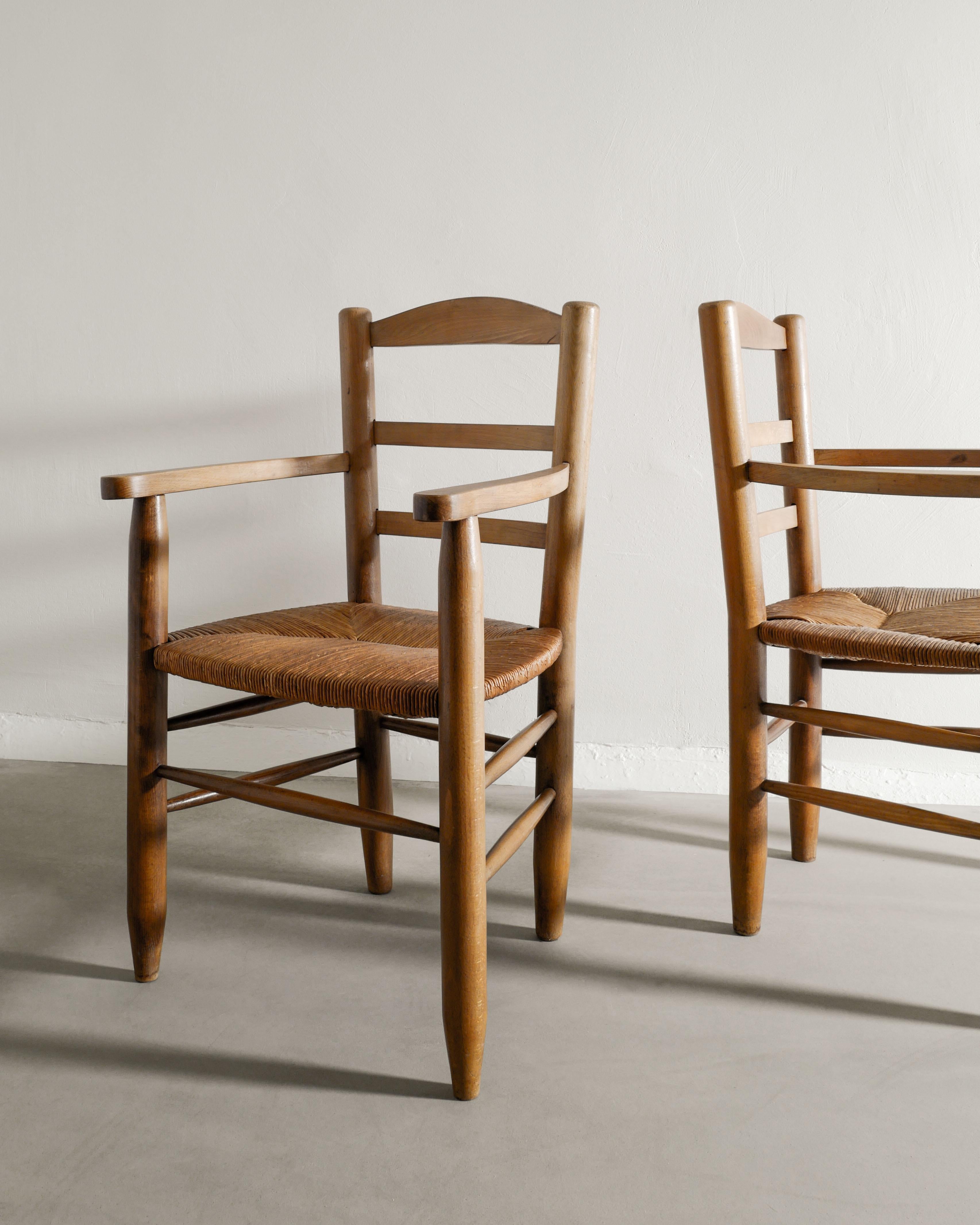 Mid-Century Modern Paire de fauteuils en bois du milieu du siècle dans le style de Charlotte Perriand 1950s en vente