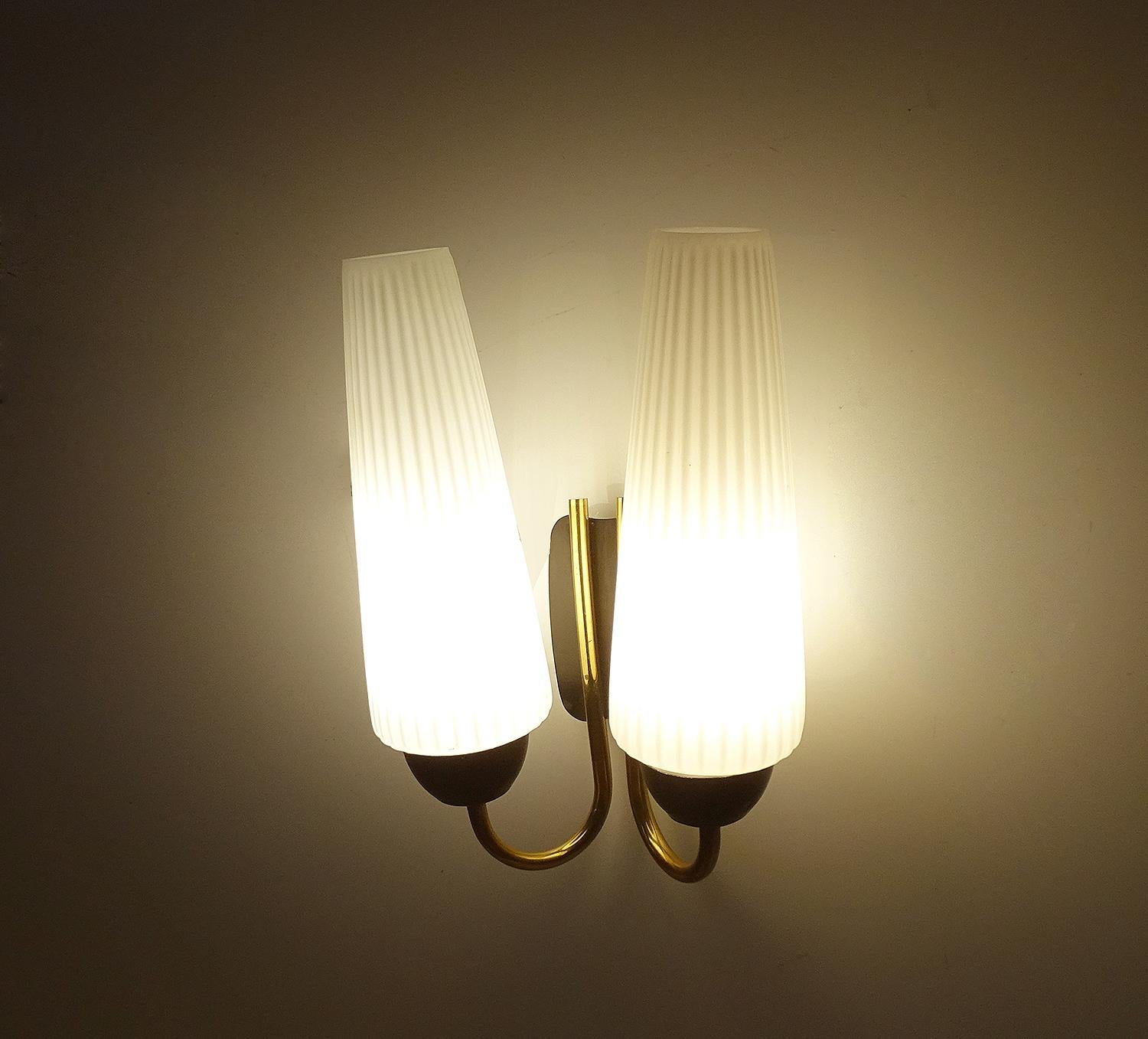 Pair of French Midcentury Brass Glass Mirror  Sconces, Stilnovo Gio Ponti Era 7