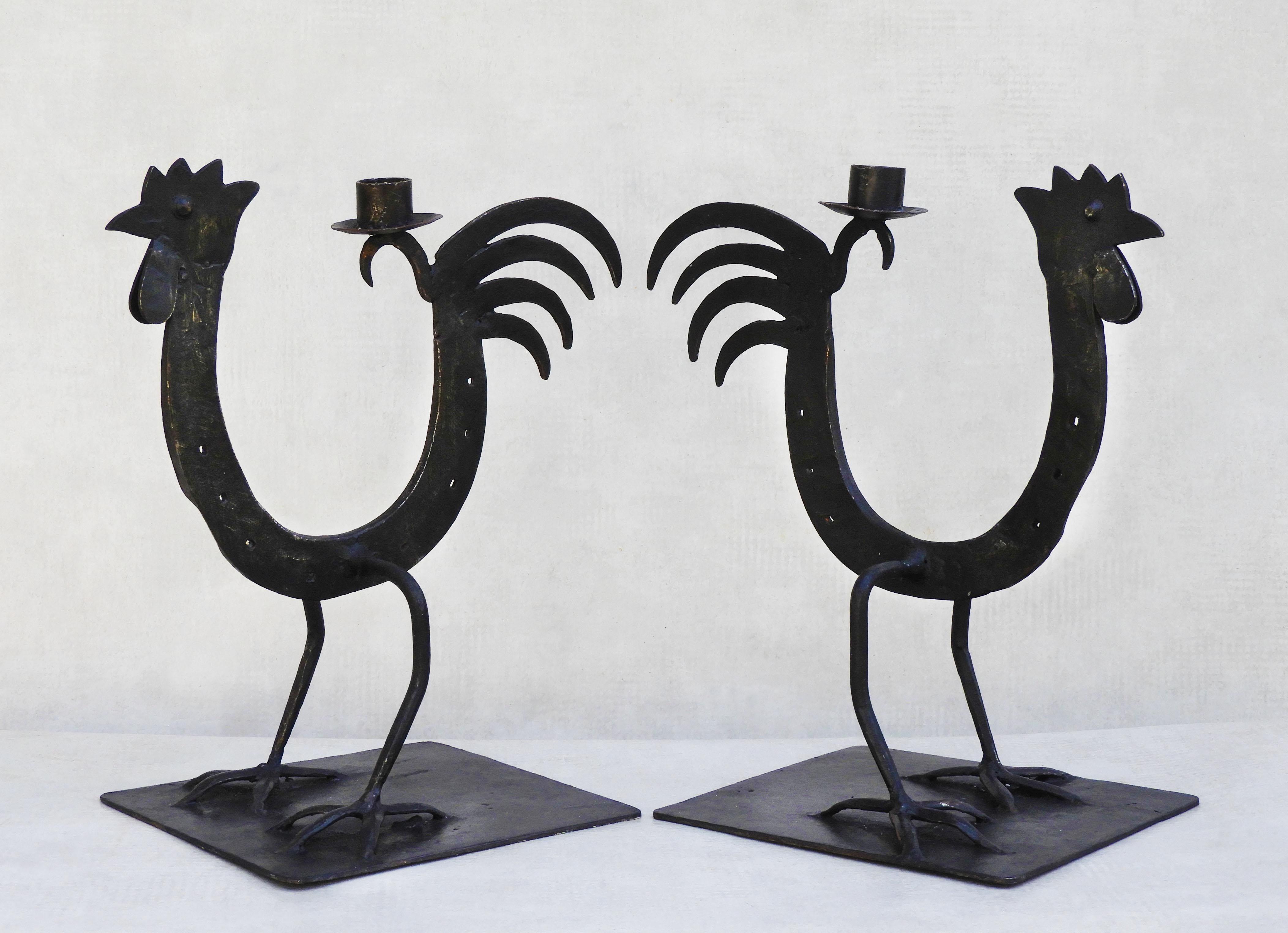 Forgé Pair of French Midcentury Folk Art IronCockerel/Rooster Candlesticks C1970s en vente