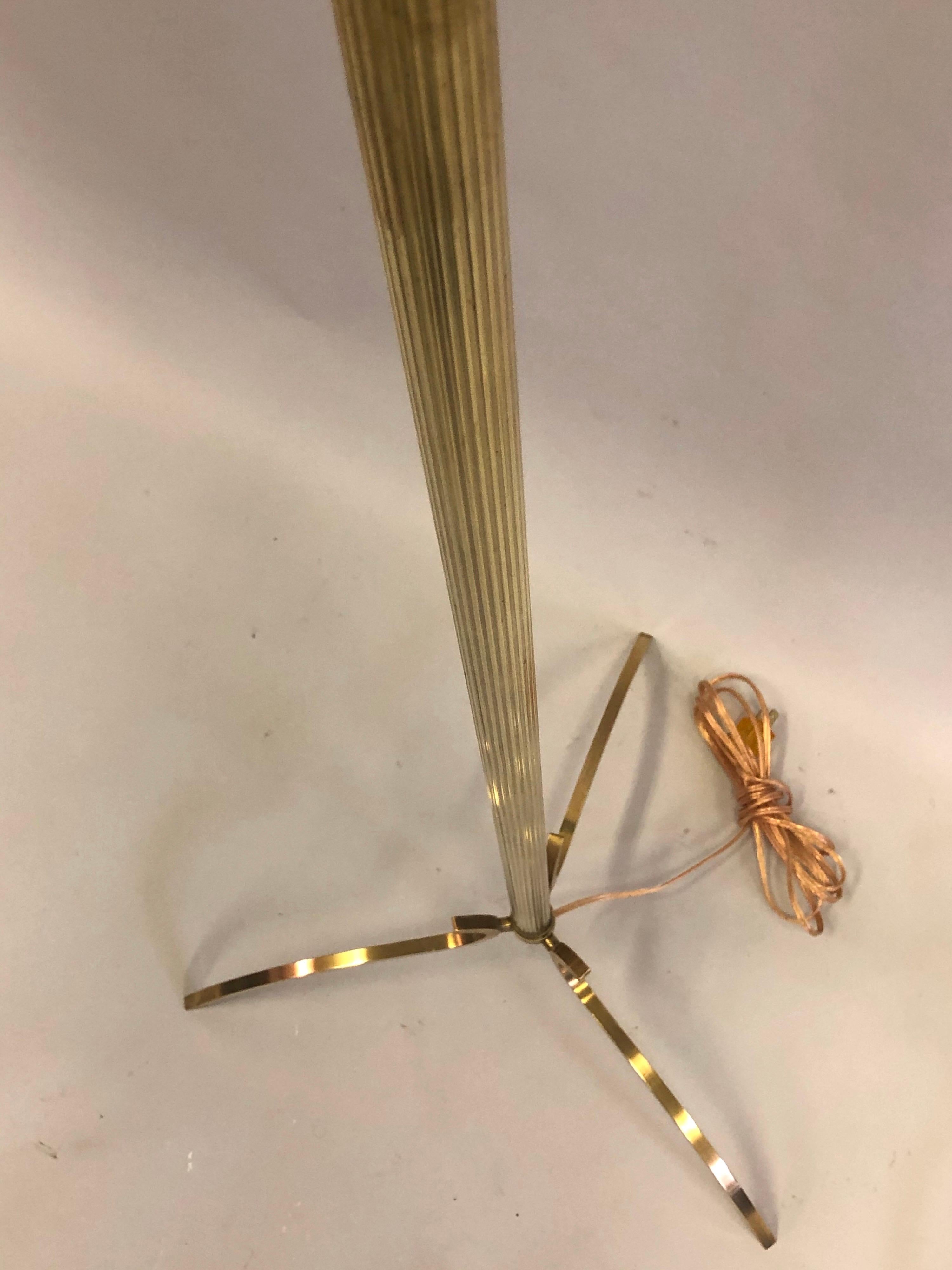 Pair of Mid-Century Modern Neoclassical Brass Floor Lamps by Maison Jansen For Sale 1