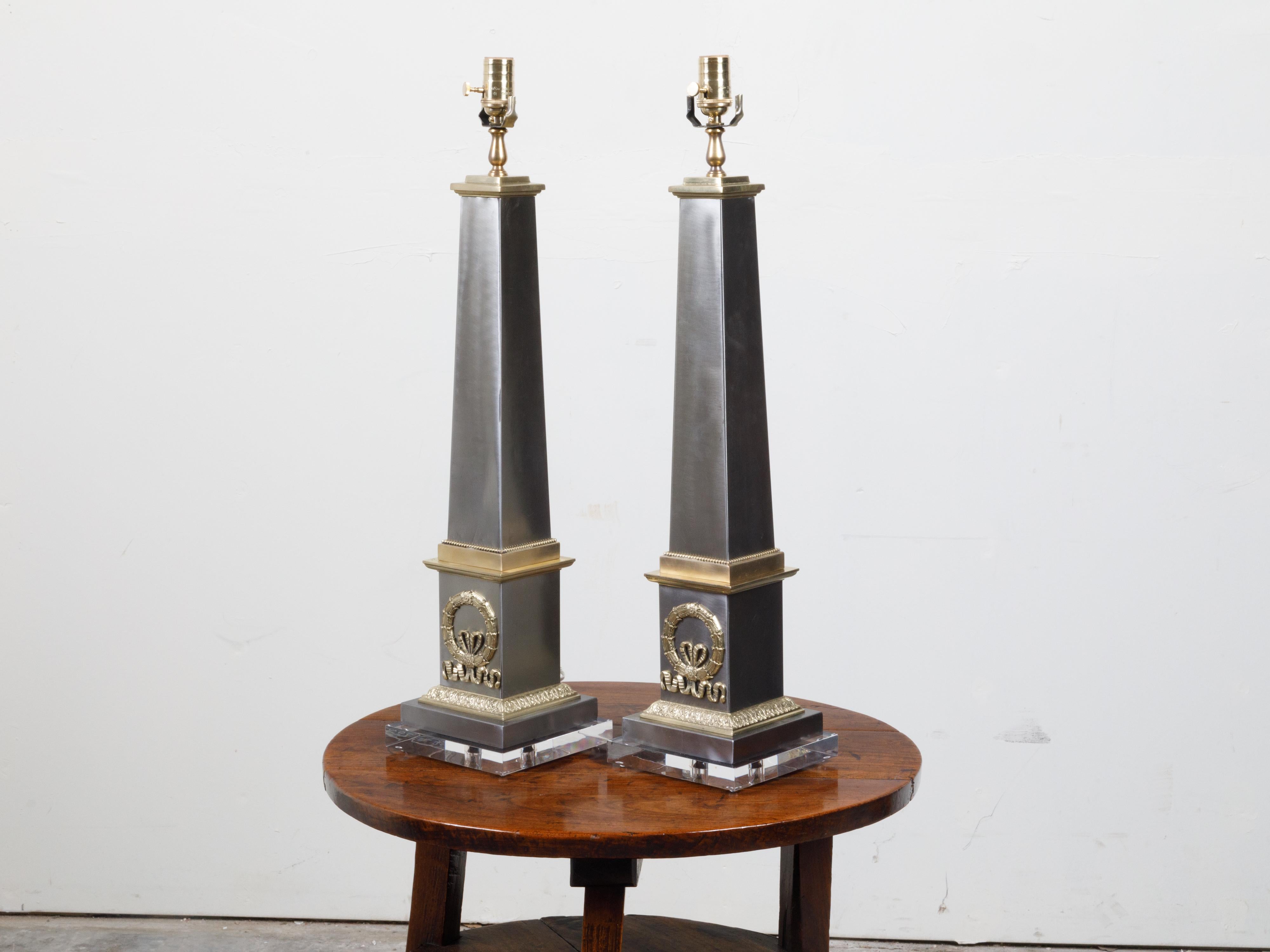 Pair of French Midcentury Steel and Brass Truncated Obelisk Table Lamps For Sale 3