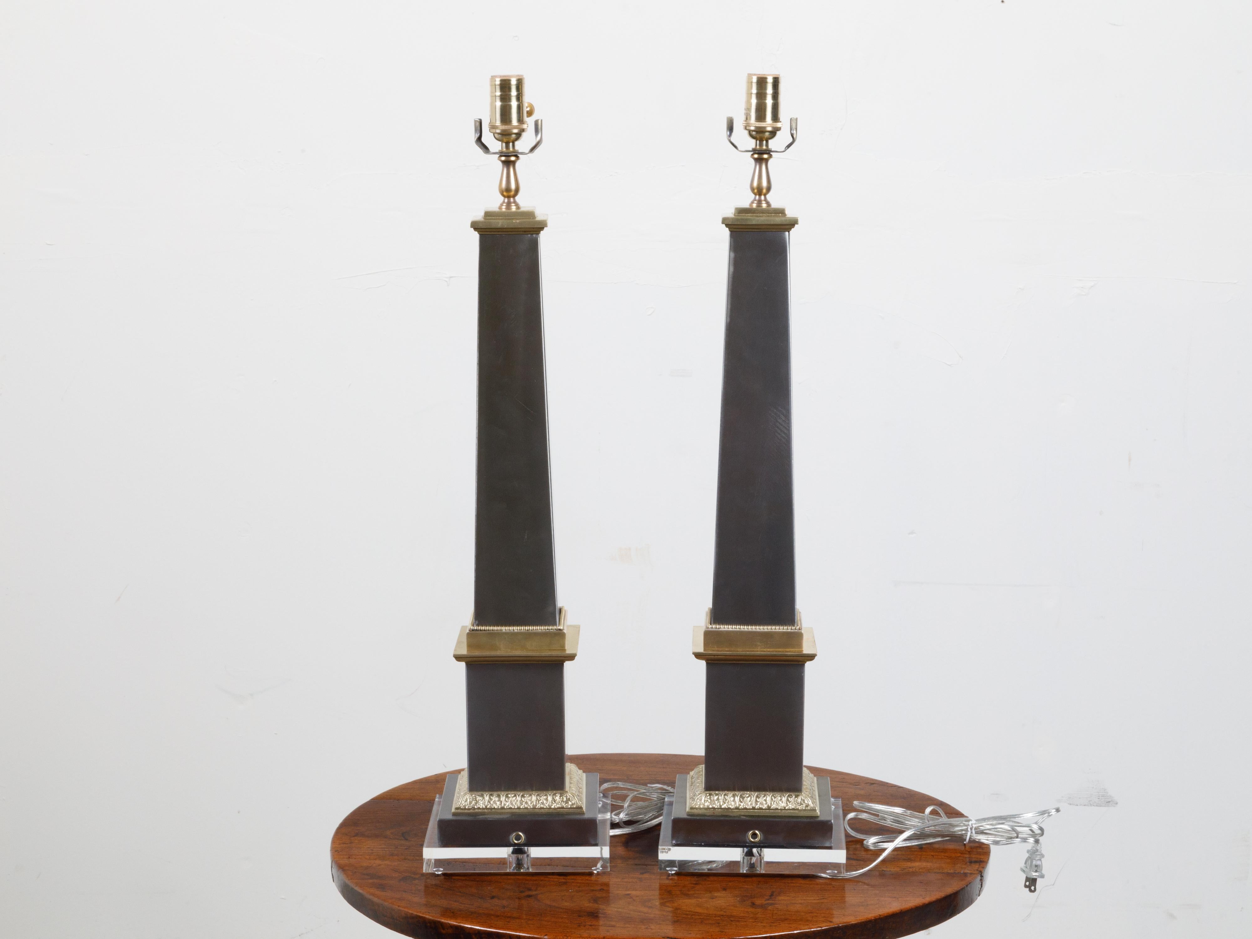 Pair of French Midcentury Steel and Brass Truncated Obelisk Table Lamps For Sale 5