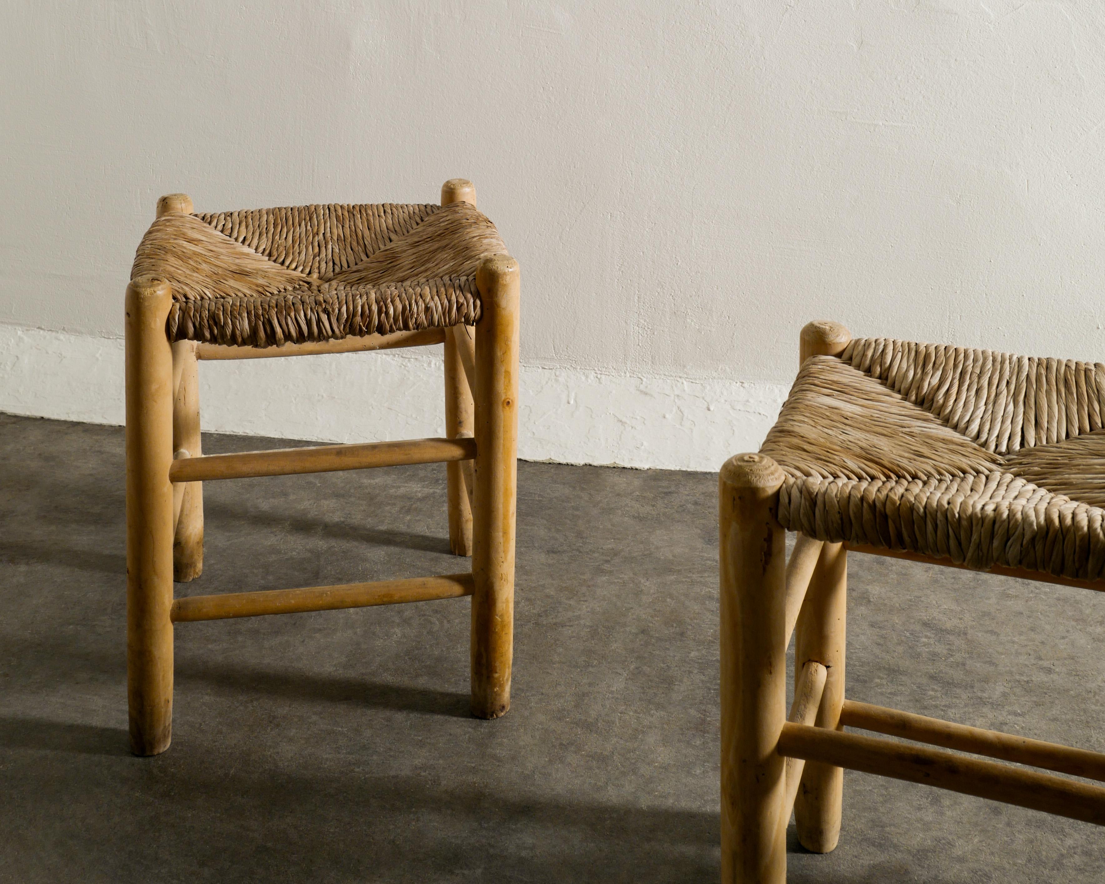 Mid-20th Century Pair of French Mid Century Straw Stools in Style of Charlotte Perriand, 1960s For Sale