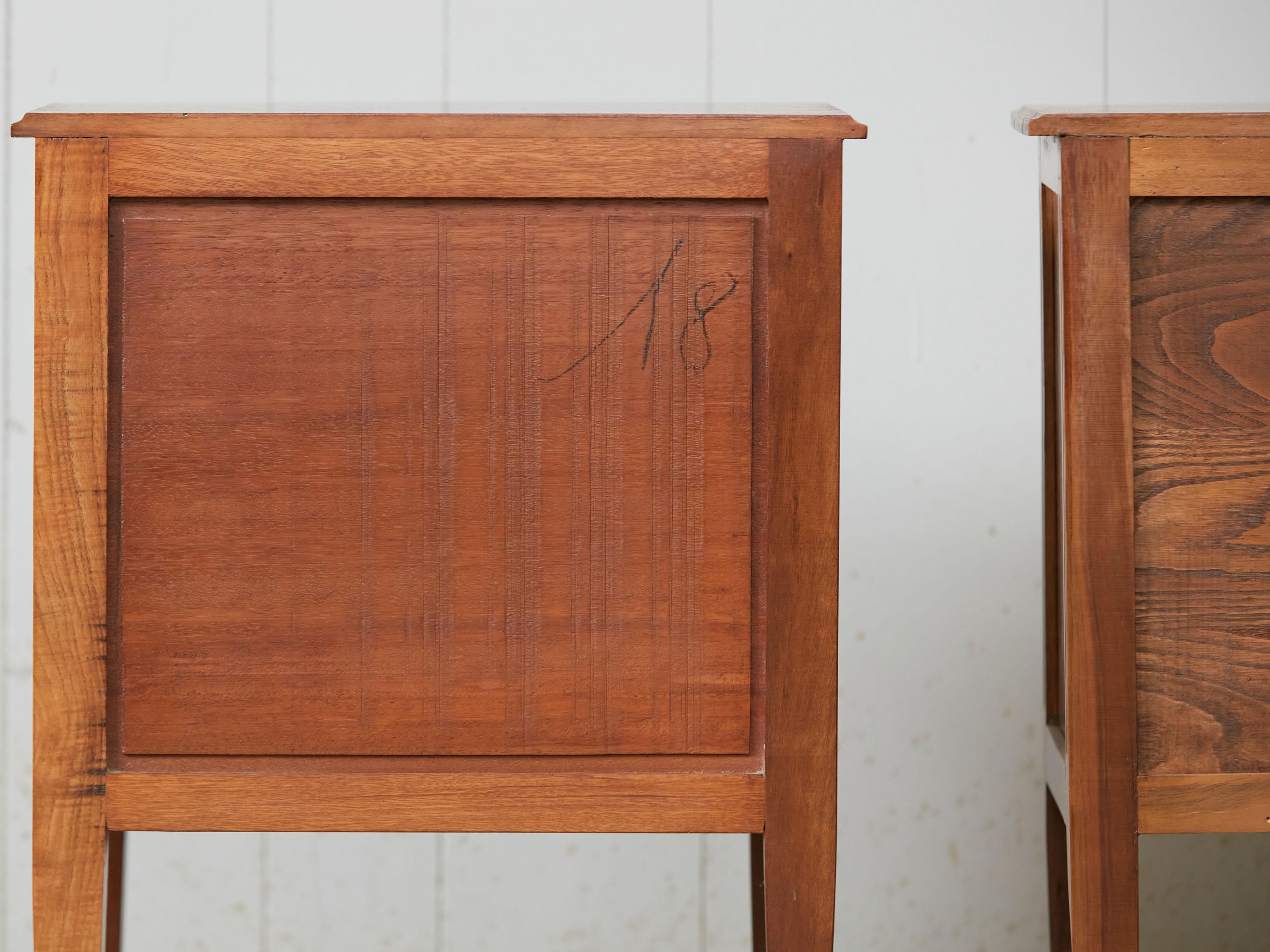 Pair of French Midcentury Three-Drawer Walnut Bedside Tables with Fluted Posts 6