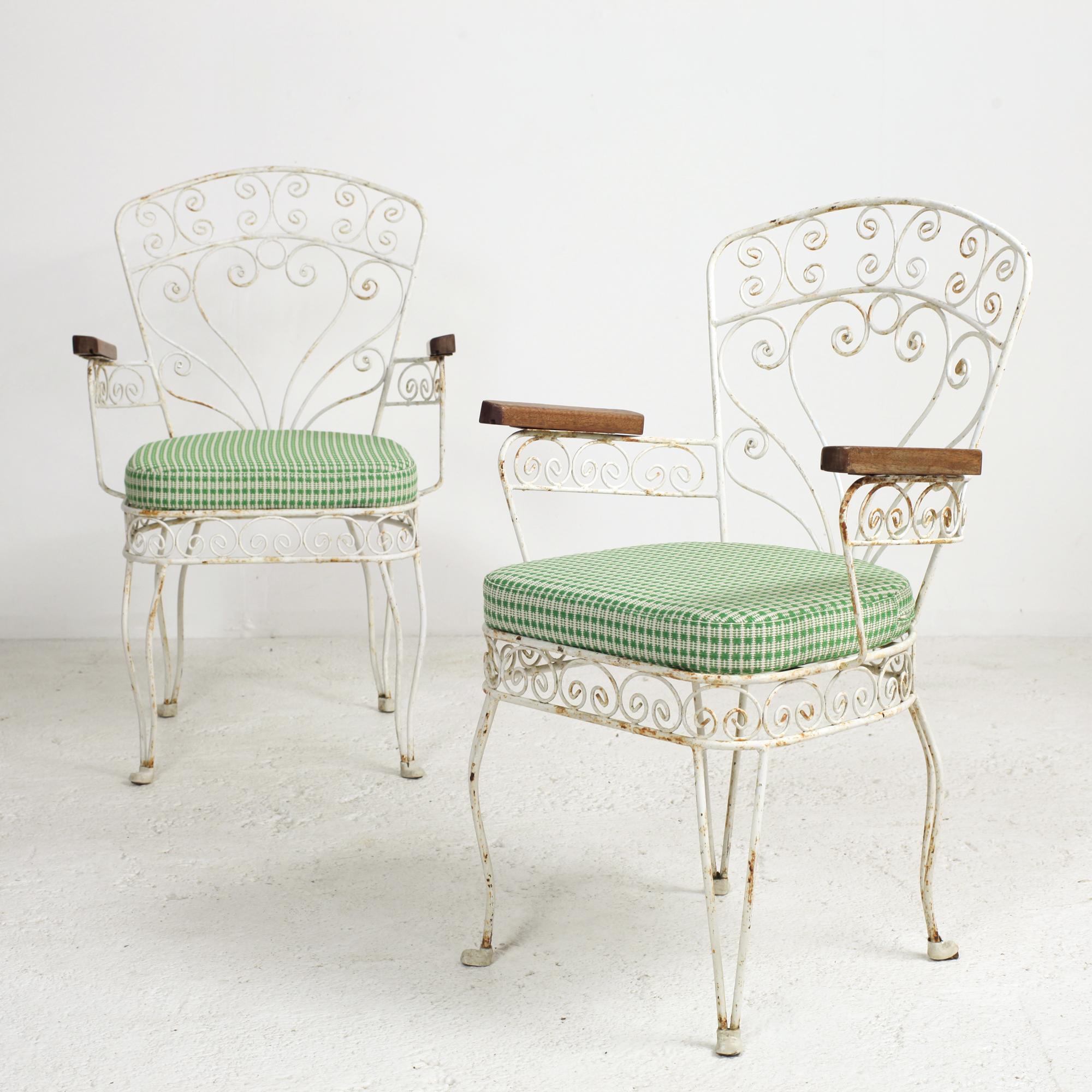 Pair of French Midcentury Wrought Iron Patio and Garden Armchairs 5