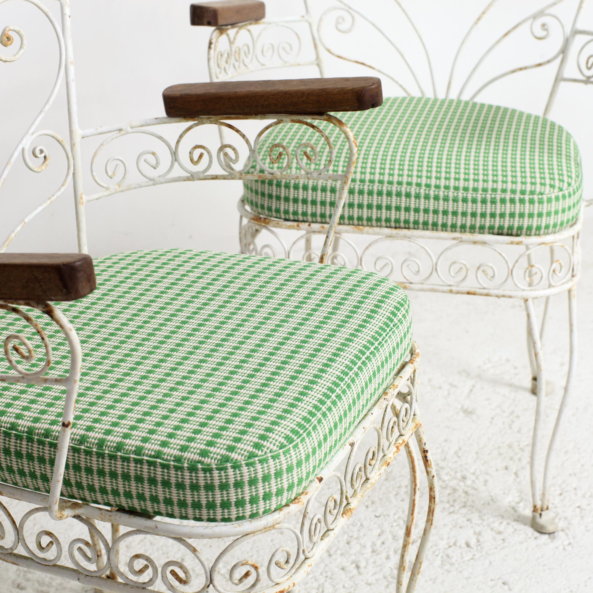 Pair of French Midcentury Wrought Iron Patio and Garden Armchairs 8