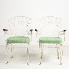 Paire de fauteuils de patio et de jardin français en fer forgé du milieu du siècle dernier