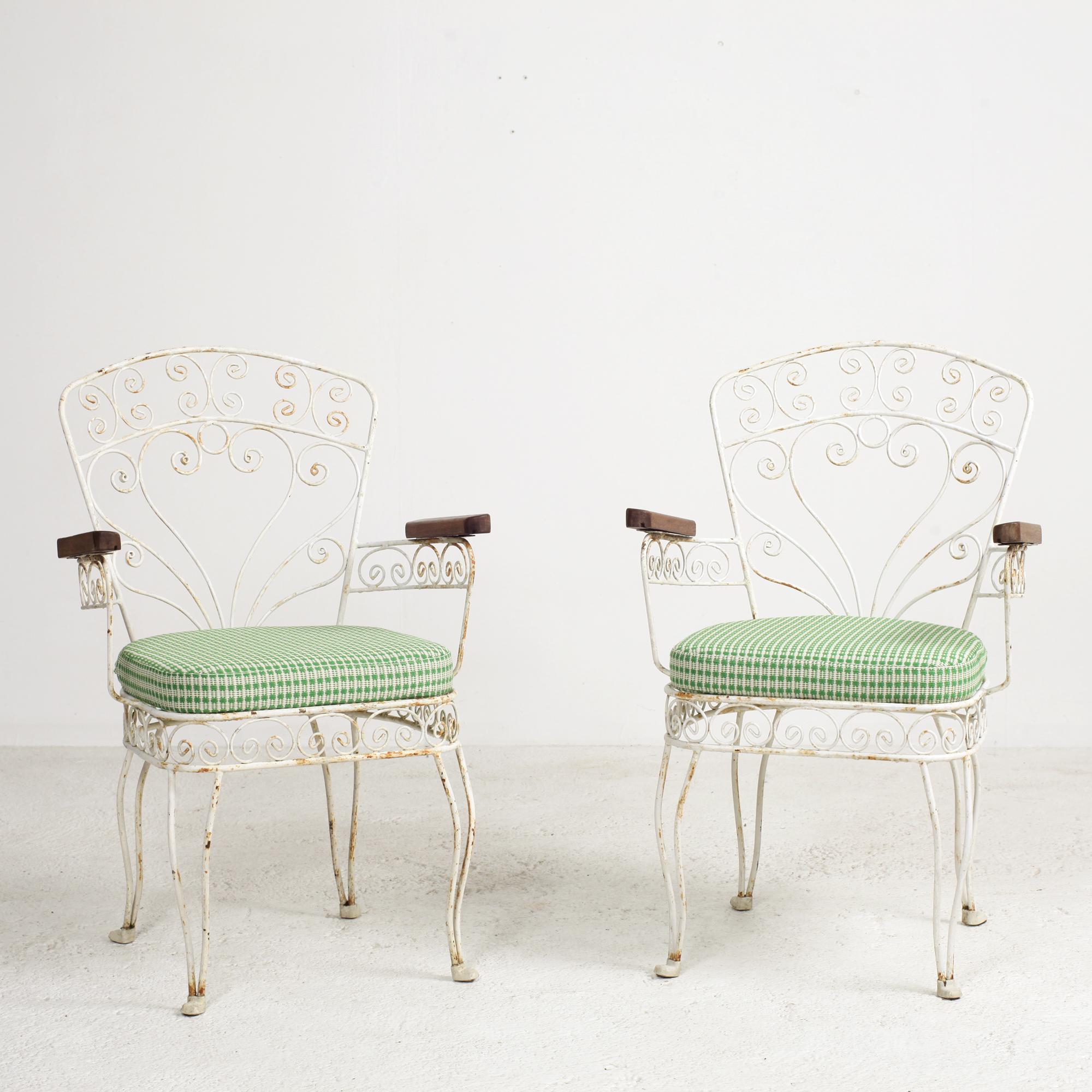 Mid-20th Century Pair of French Midcentury Wrought Iron Patio and Garden Armchairs