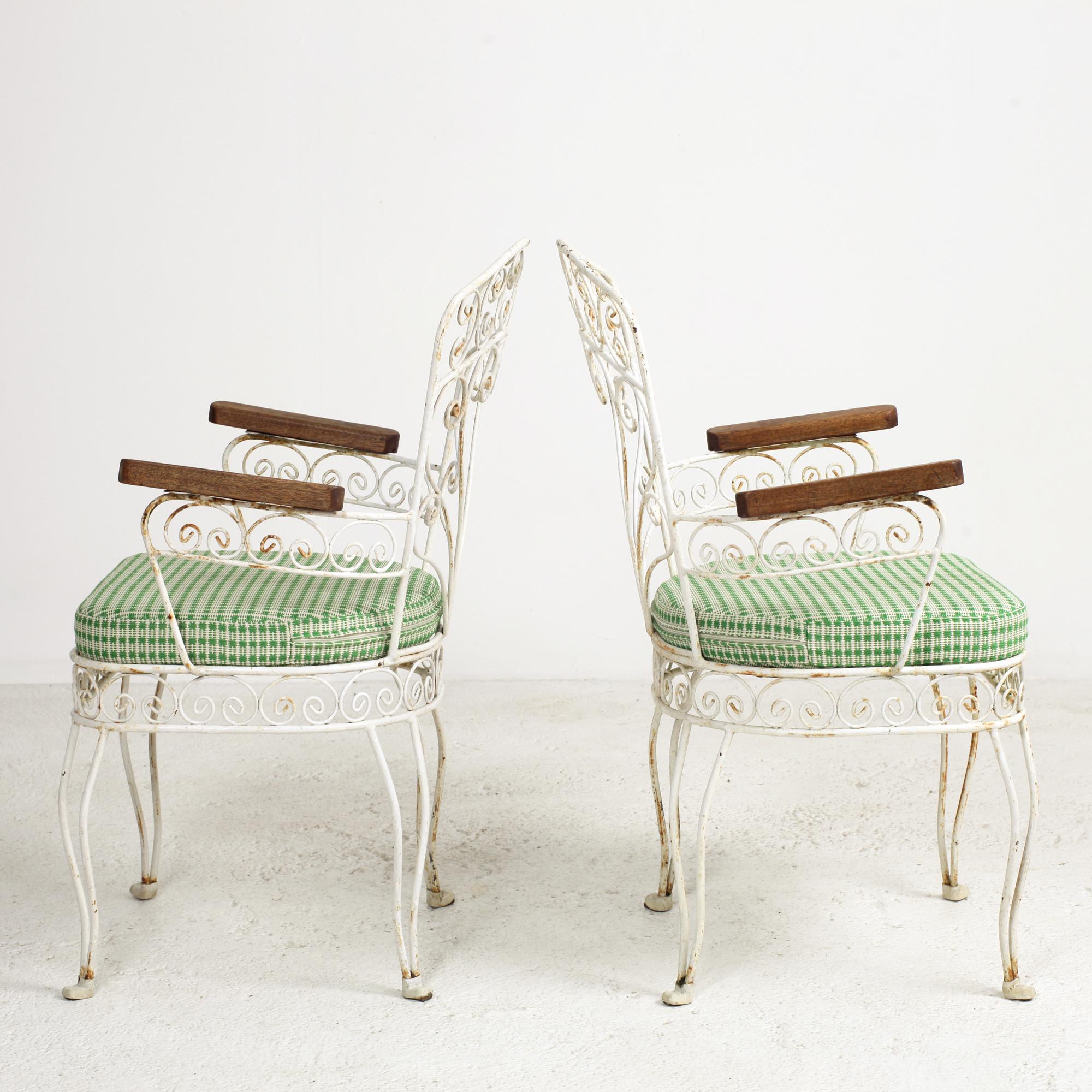 Pair of French Midcentury Wrought Iron Patio and Garden Armchairs 1