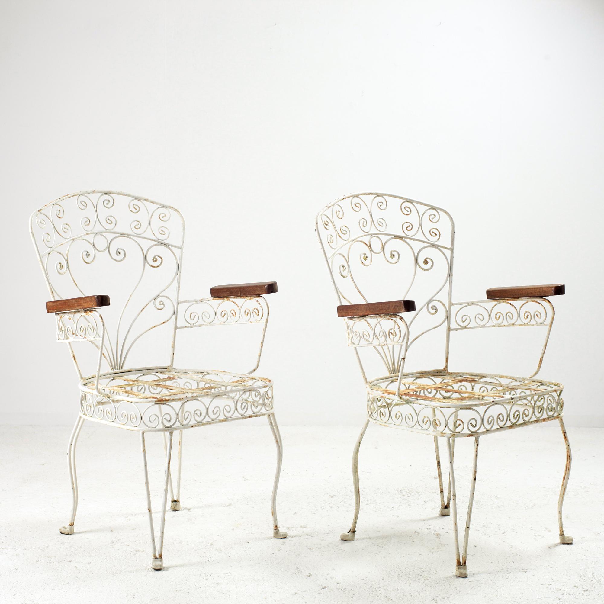 Pair of French Midcentury Wrought Iron Patio and Garden Armchairs 4