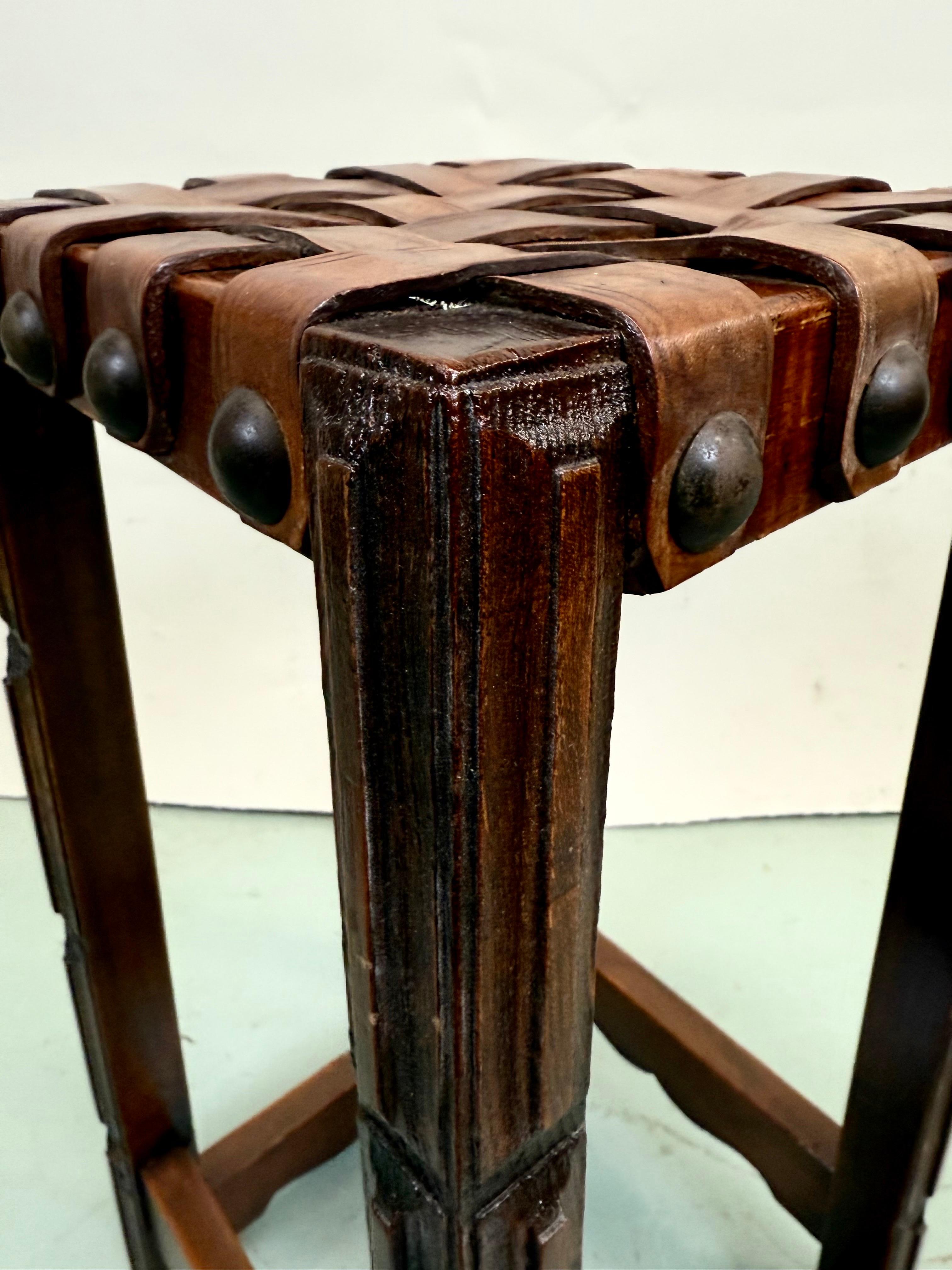 Paire de tabourets de bar modernes en cuir, Jean MIchel Frank 1940 en vente 1