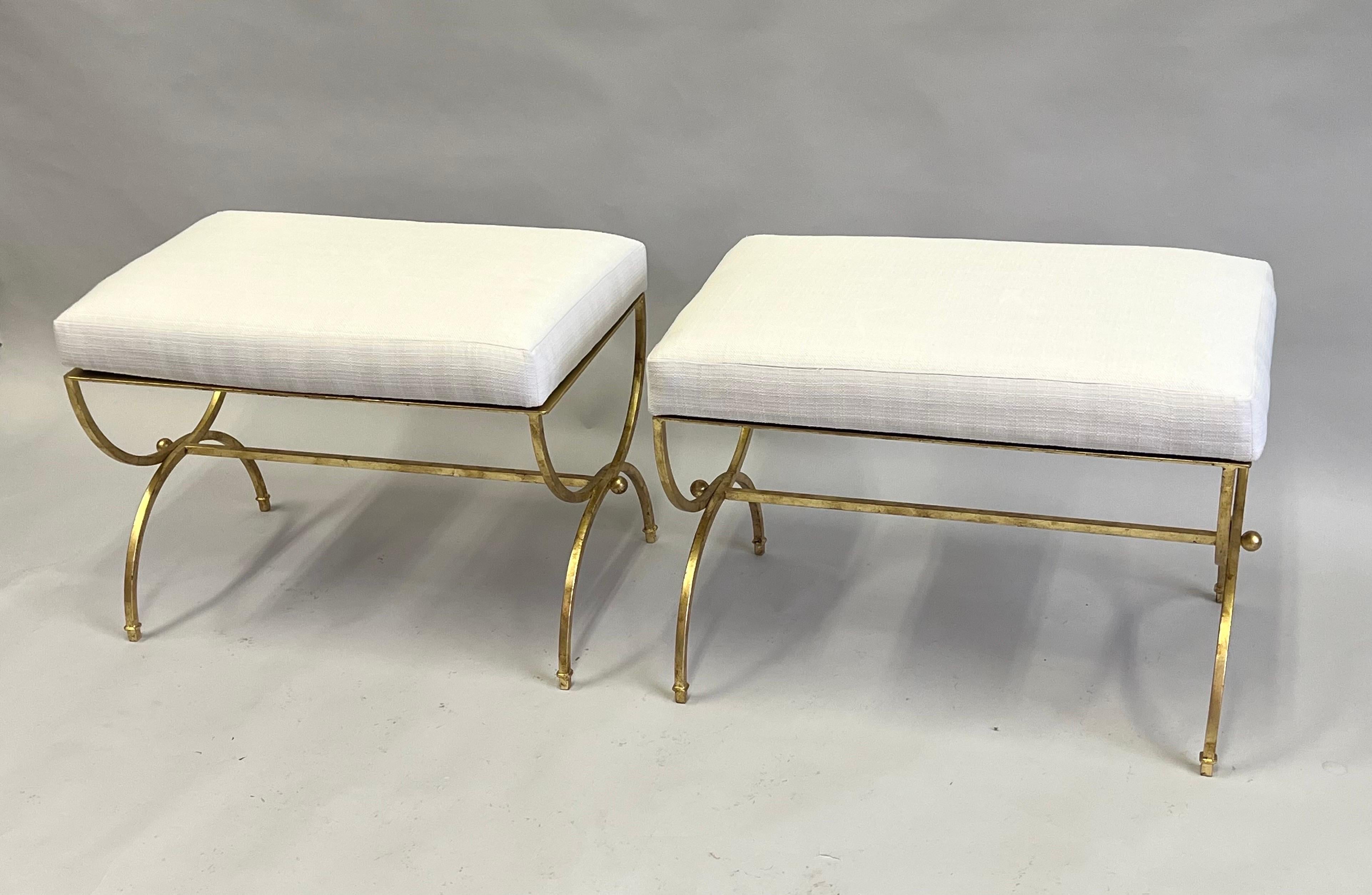 Pair of French Modern Neoclassical Gilt Iron Benches in Style of Raymond Subes In Excellent Condition For Sale In New York, NY