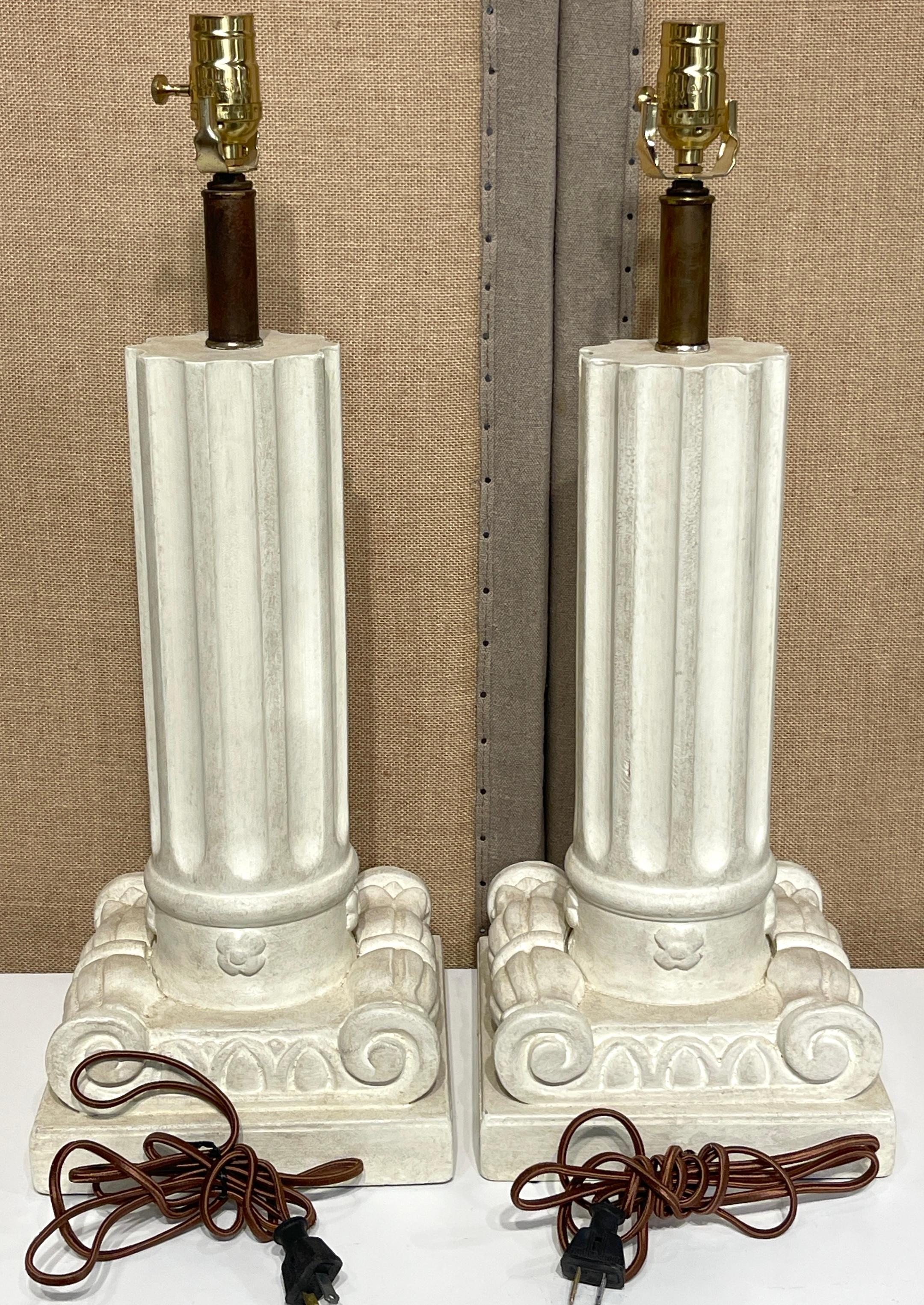 Pair of French Modern Serge Roche Style Wood & Plaster Inverted Column Lamps en Bueno estado para la venta en West Palm Beach, FL