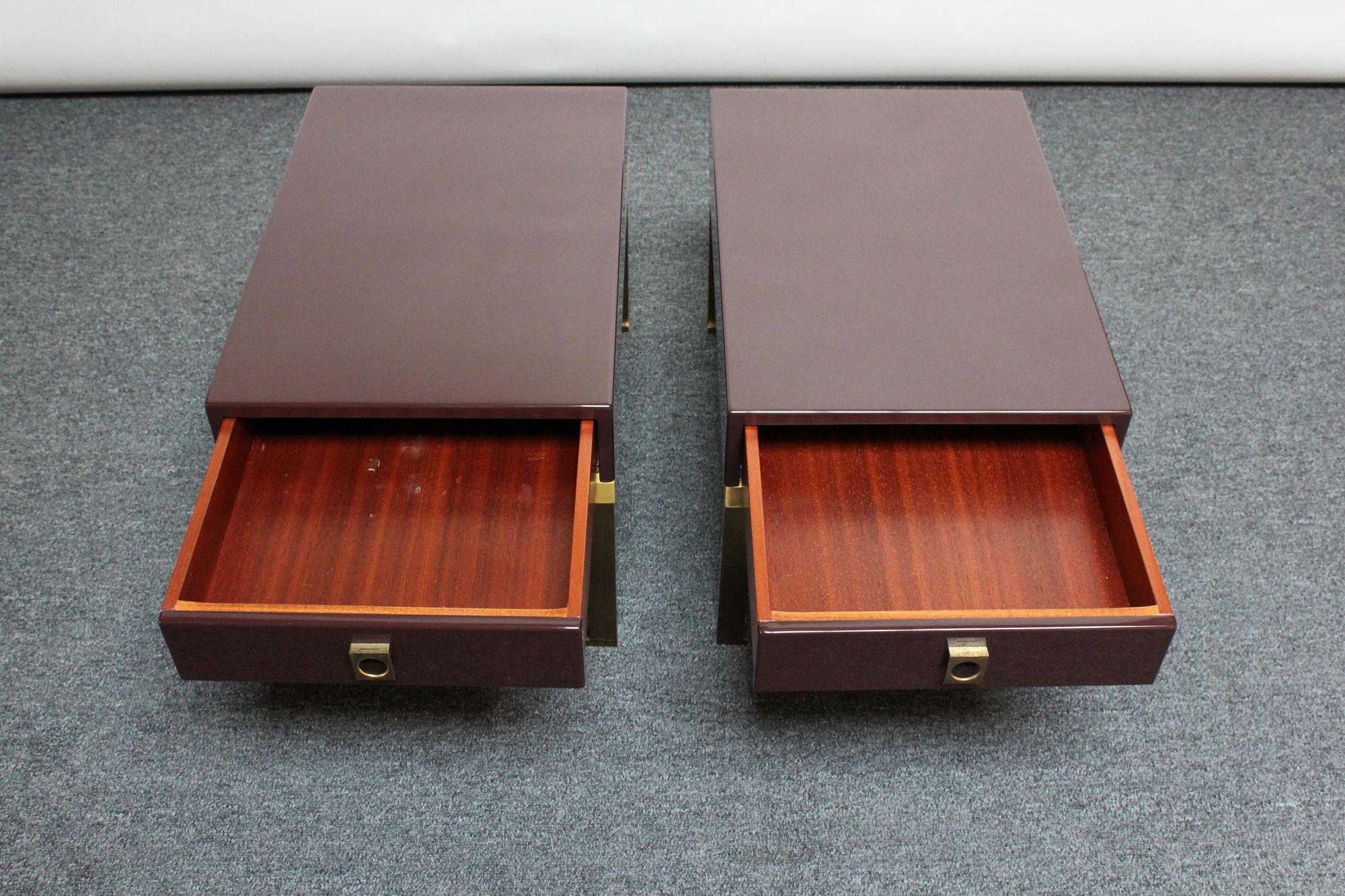 Pair of French Moderne Lacquered Mahogany and Brass Nightstands by Guy Lefèvre In Good Condition For Sale In Brooklyn, NY
