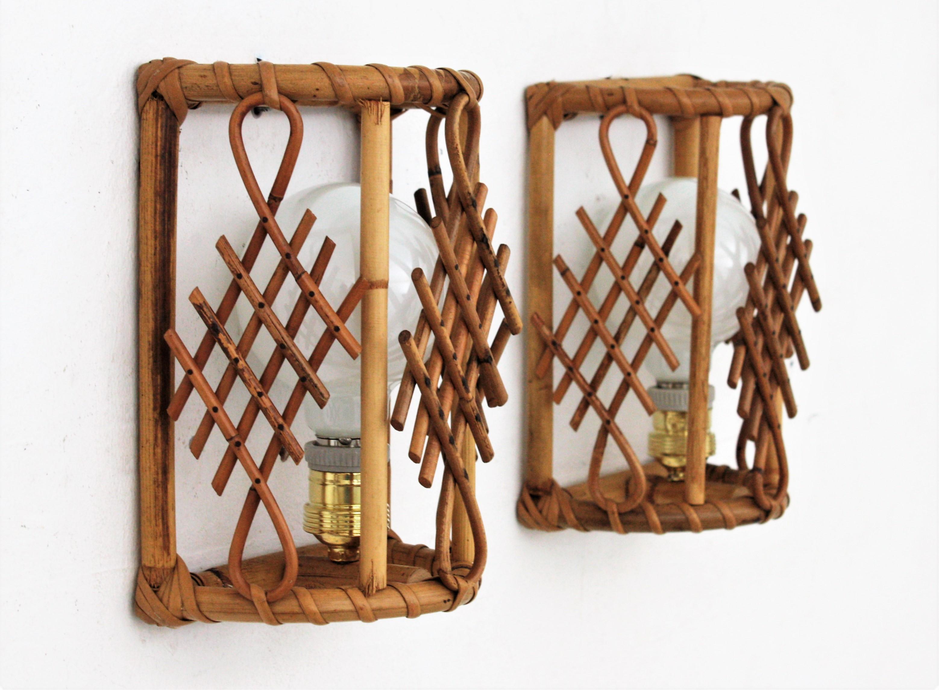 Pair of French Modernist Bamboo and Rattan Wall Sconces with Chinoiserie Accents 5