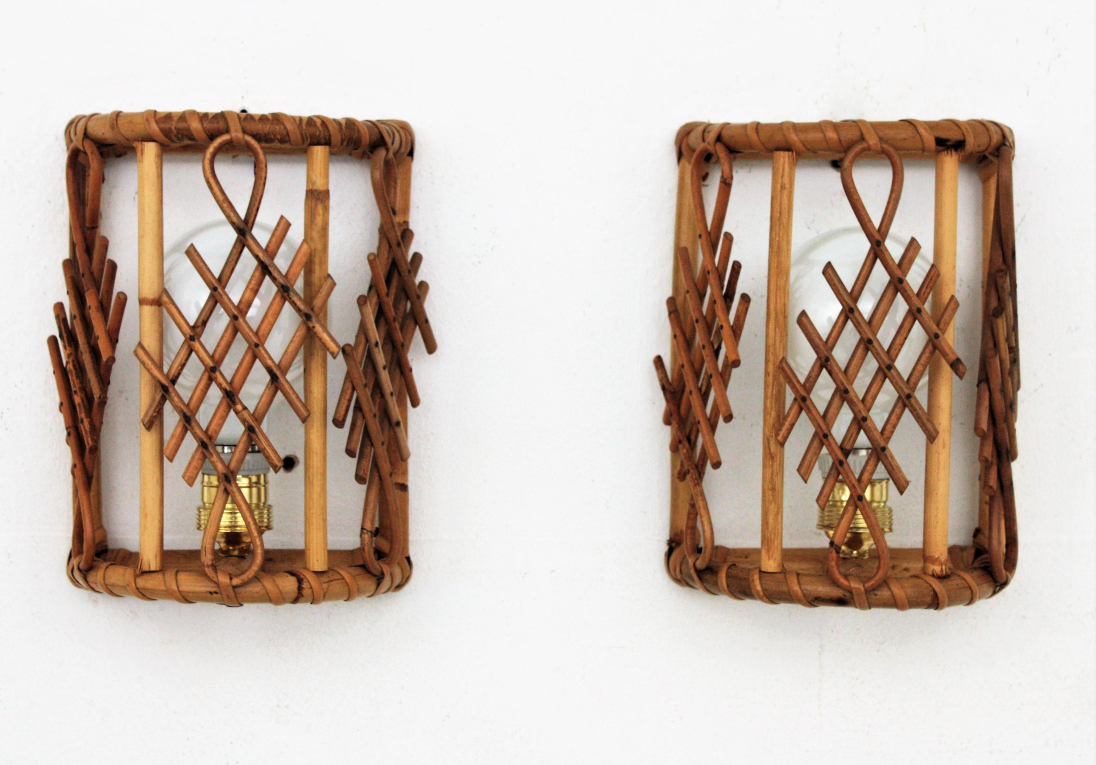 Pair of French Modernist Bamboo and Rattan Wall Sconces with Chinoiserie Accents 3