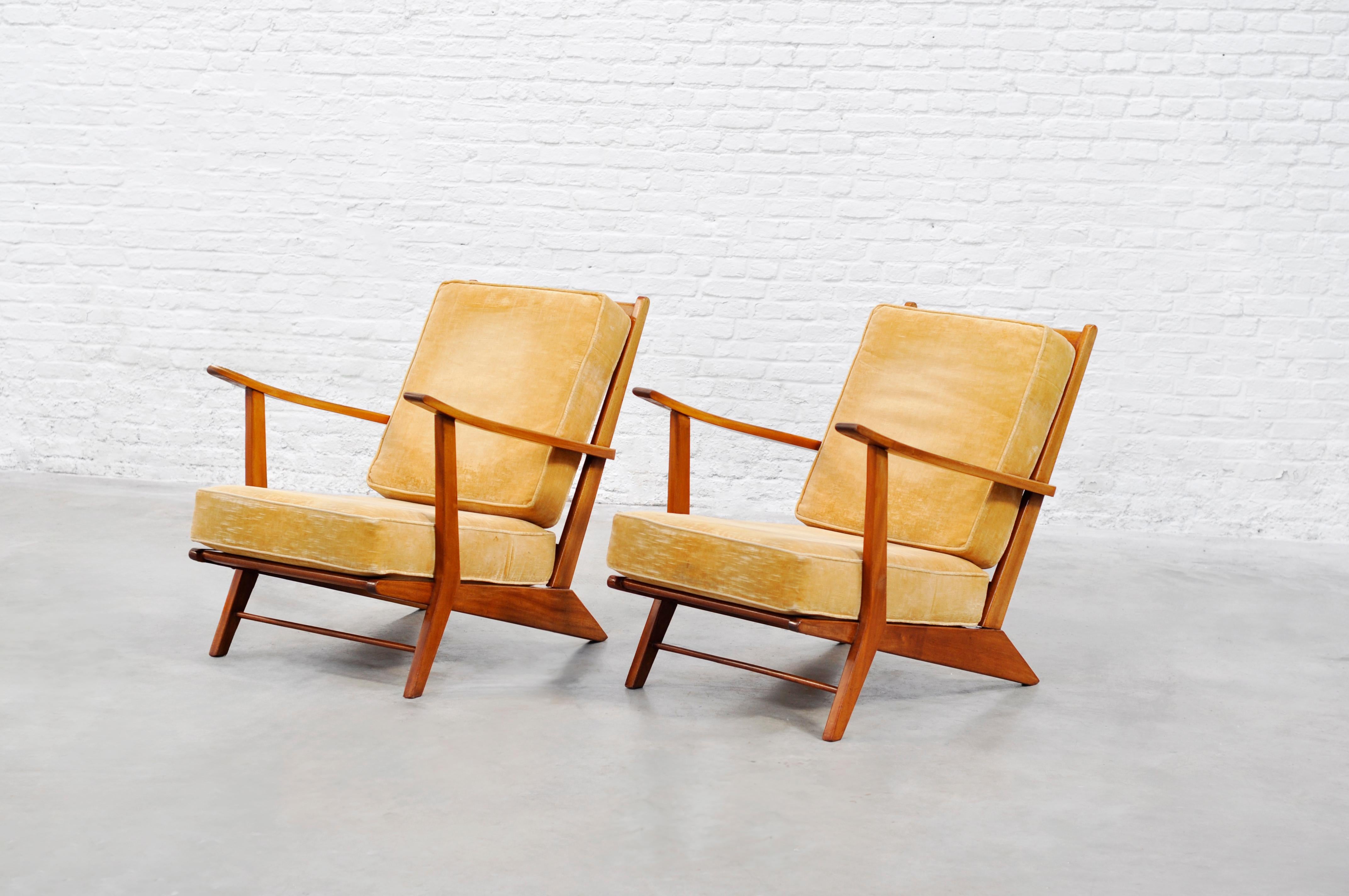 Paire de chaises longues constructivistes modernistes françaises, années 1950 Bon état - En vente à Antwerp, Antwerp