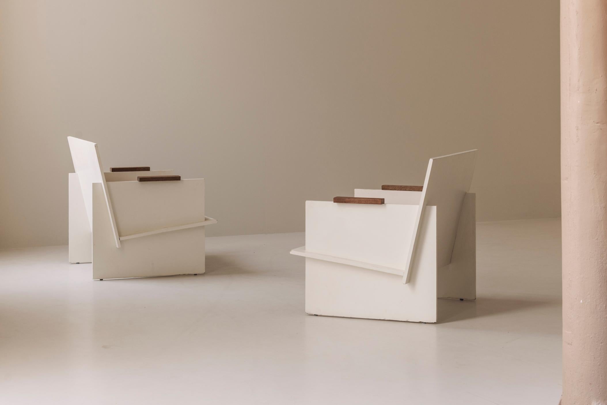 Tissu Paire de chaises longues modernistes françaises des années 1950 en vente