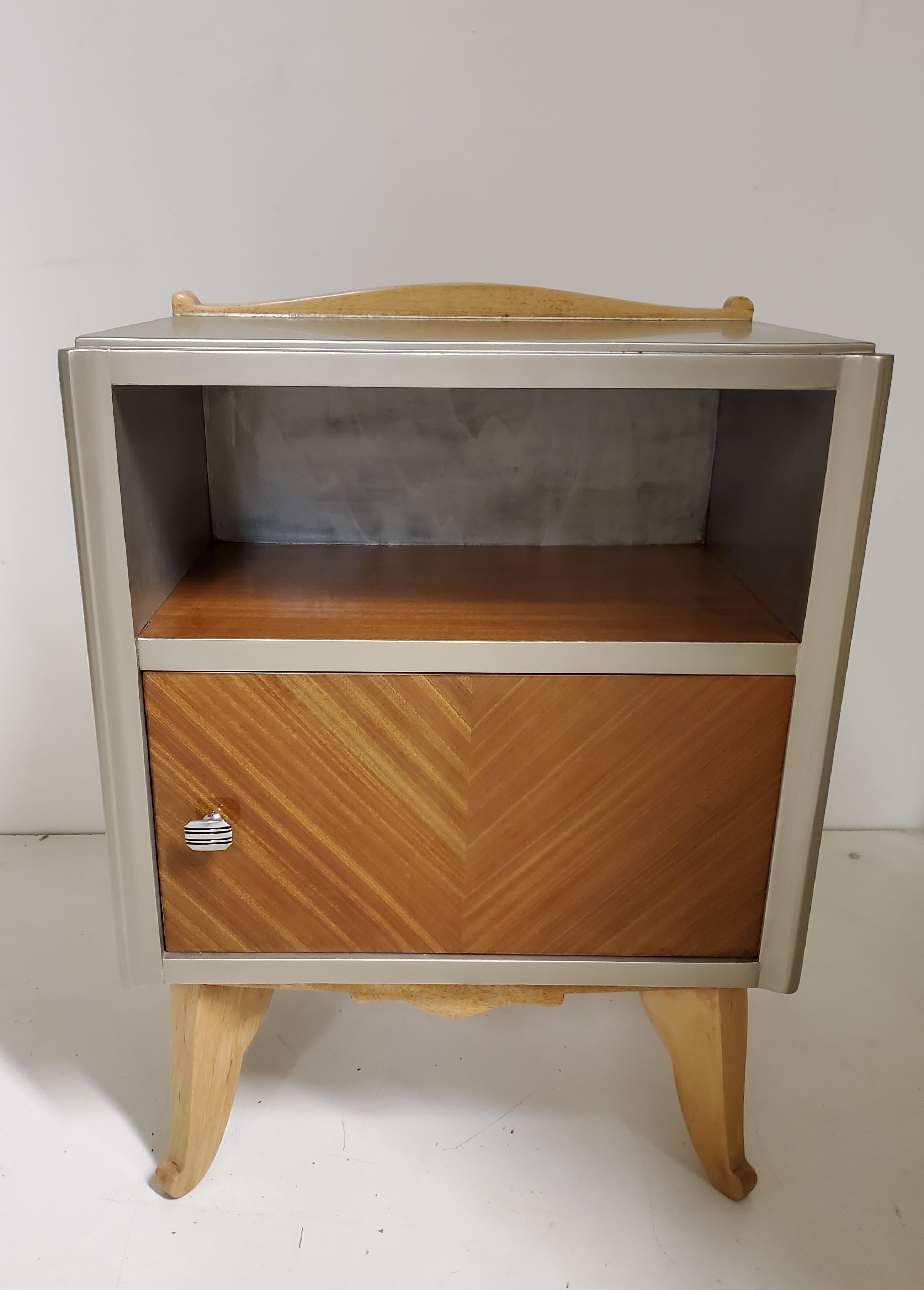 Pair of French Modernist Silvered Wood, Mahogany and Blonde Side/ Night tables For Sale 7