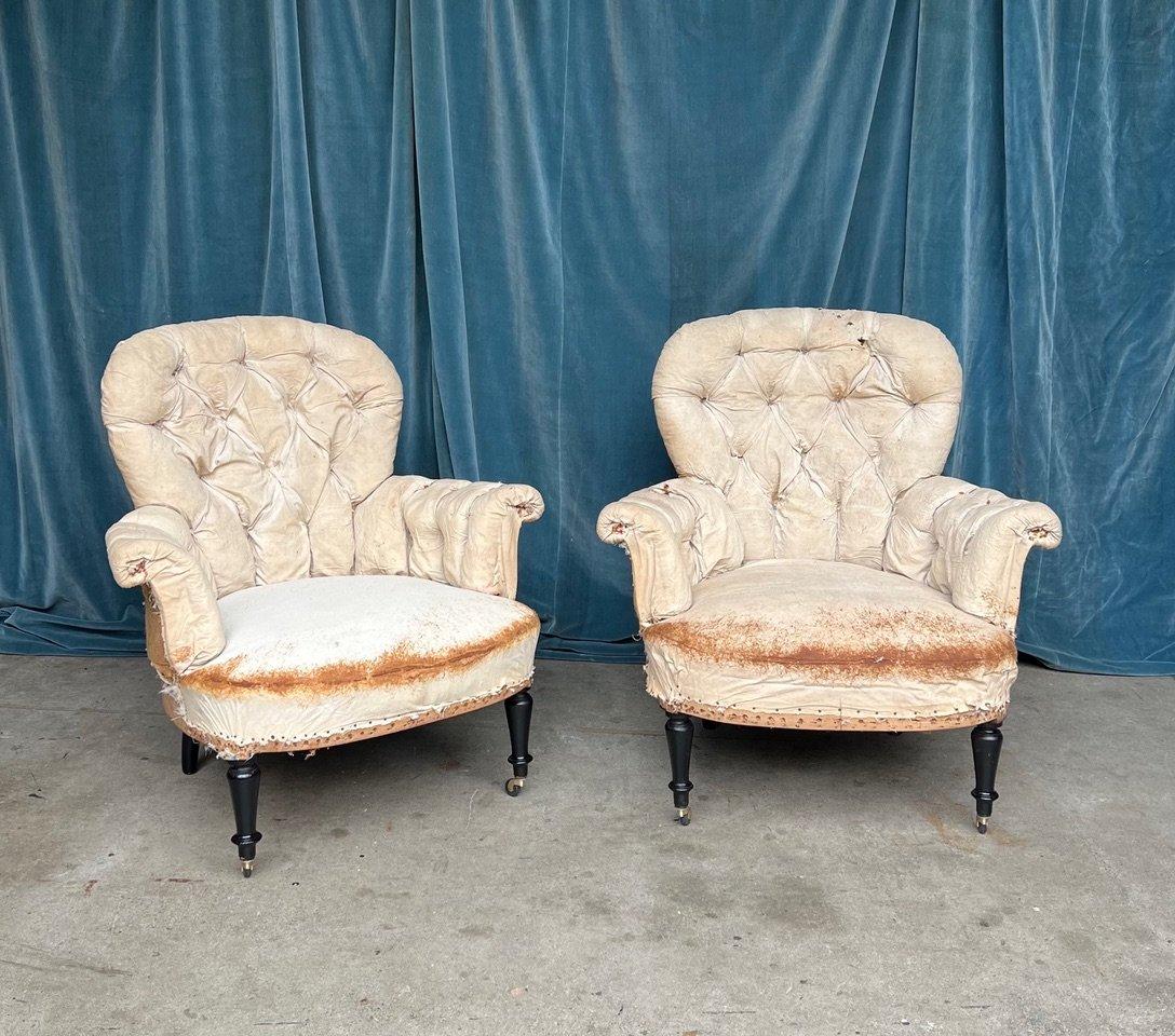 19th Century Pair of French Napoleon III Armchairs in Muslin