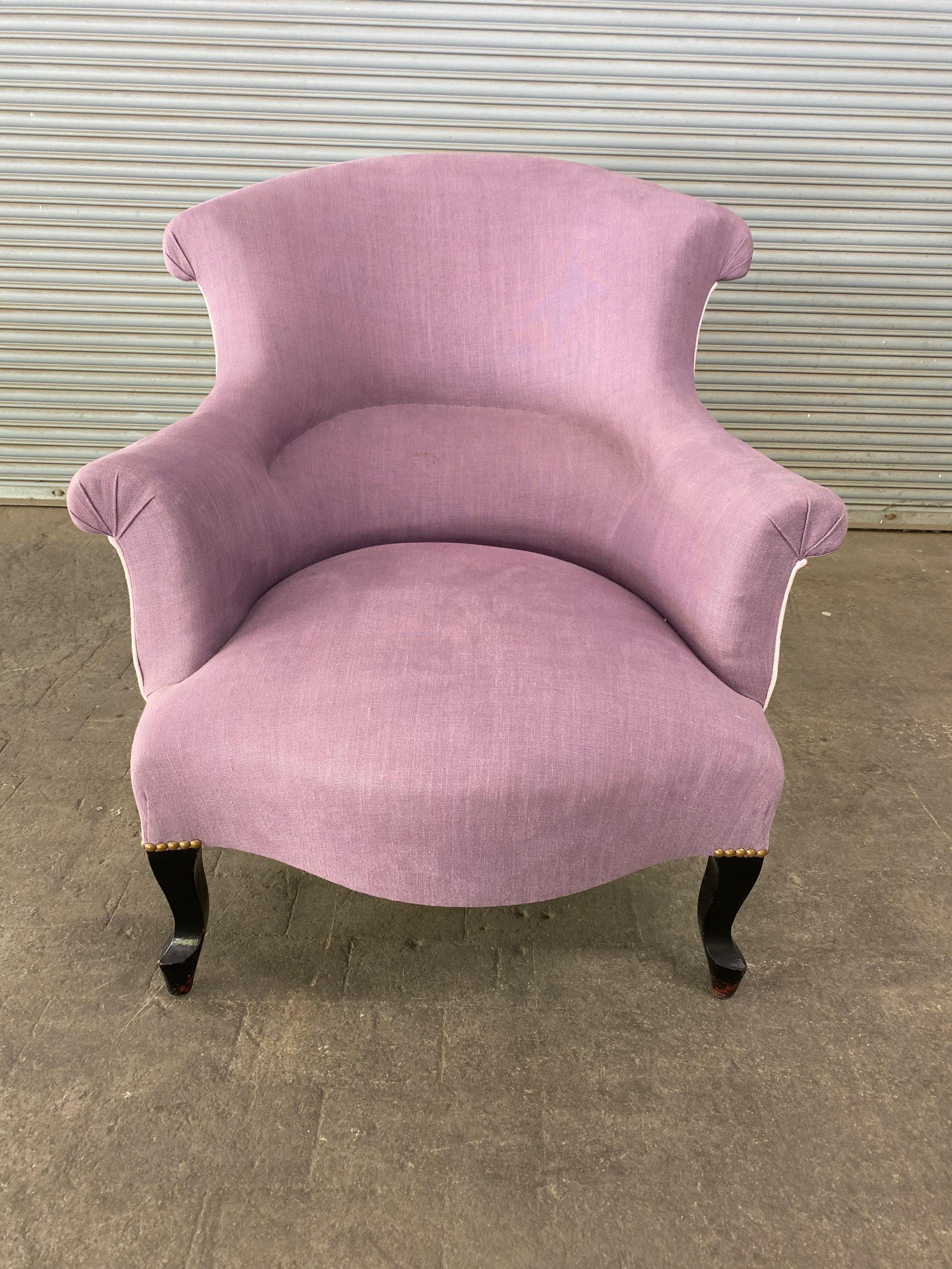 Pair of French Napoleon III Armchairs in Lavender Linen In Good Condition In Buchanan, NY