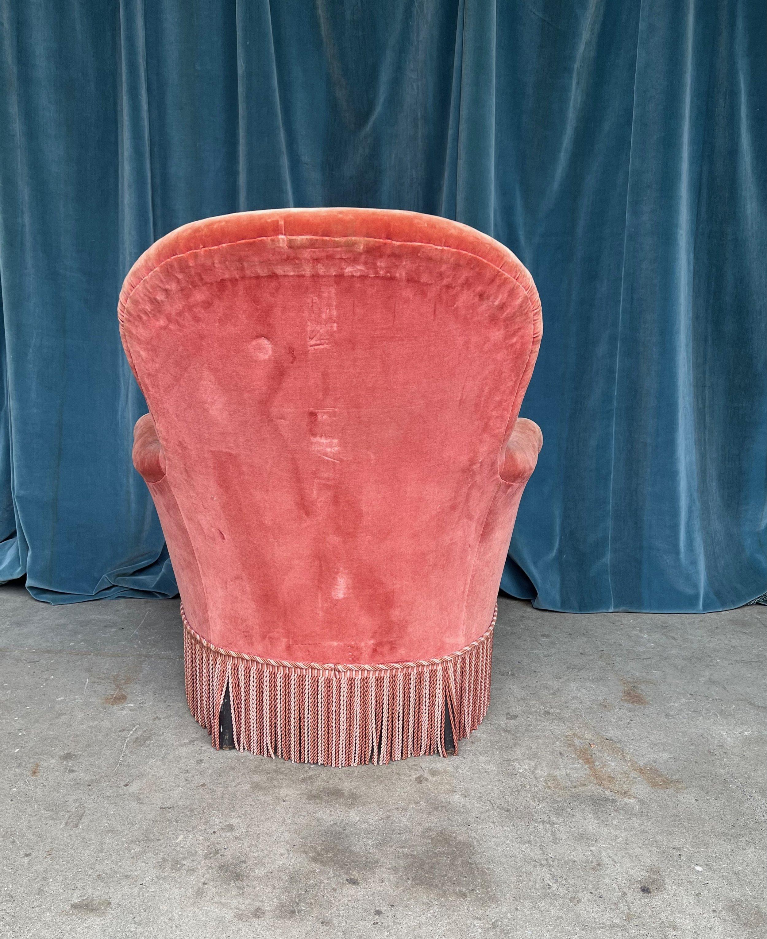 Paar französische Napoleon III.-Sessel aus rosa Samt im Angebot 3