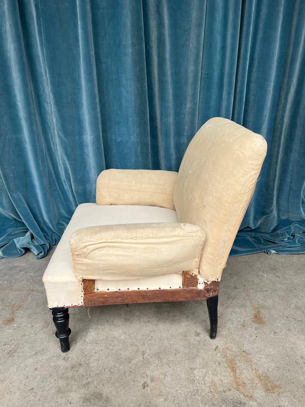 Paar französische Napoleon III.-Sessel mit geteilten Armlehnen im Angebot 1