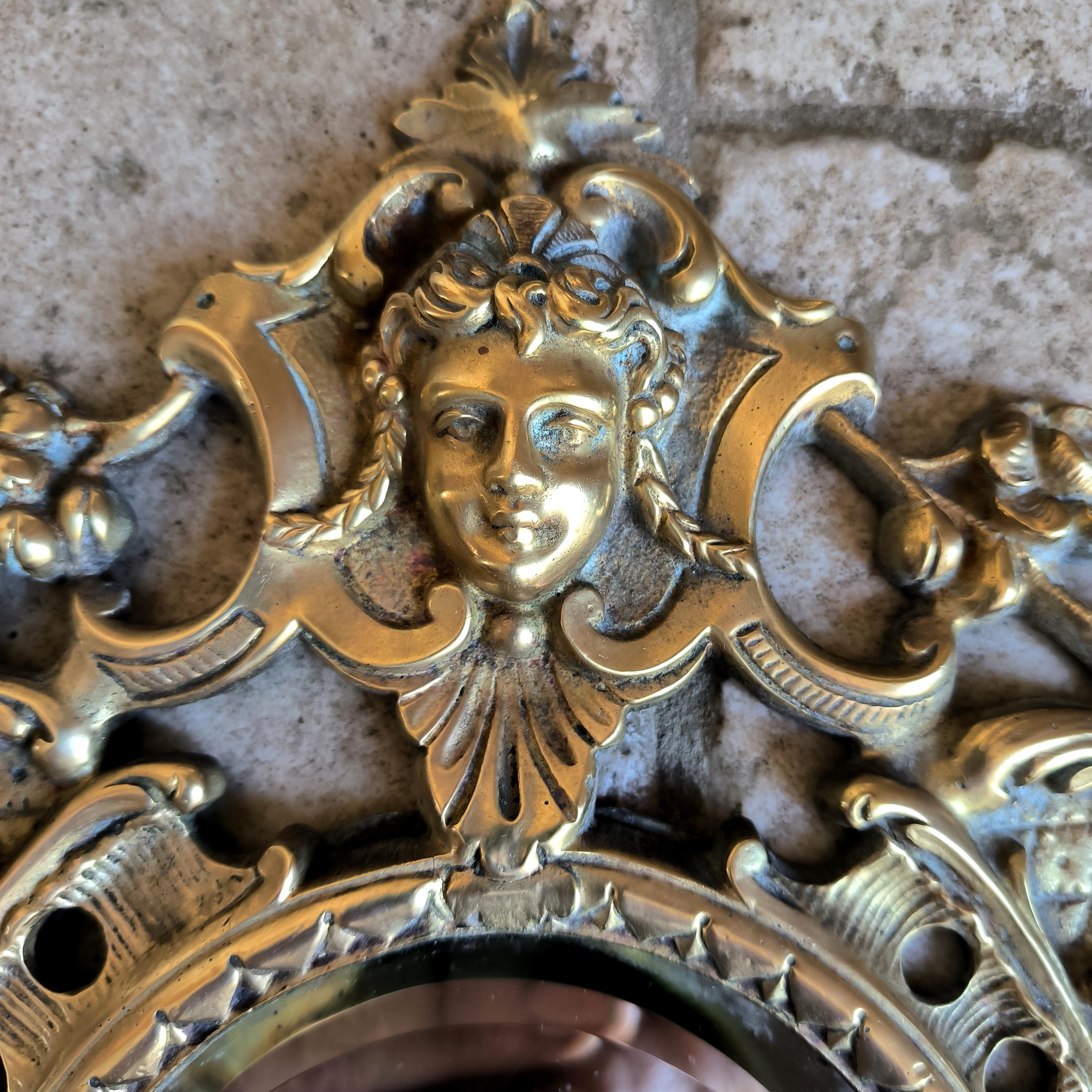 Coppia di appliques francesi, Napoleone III, in bronzo, con specchi. Circa alla fine del 1800 in vendita 10