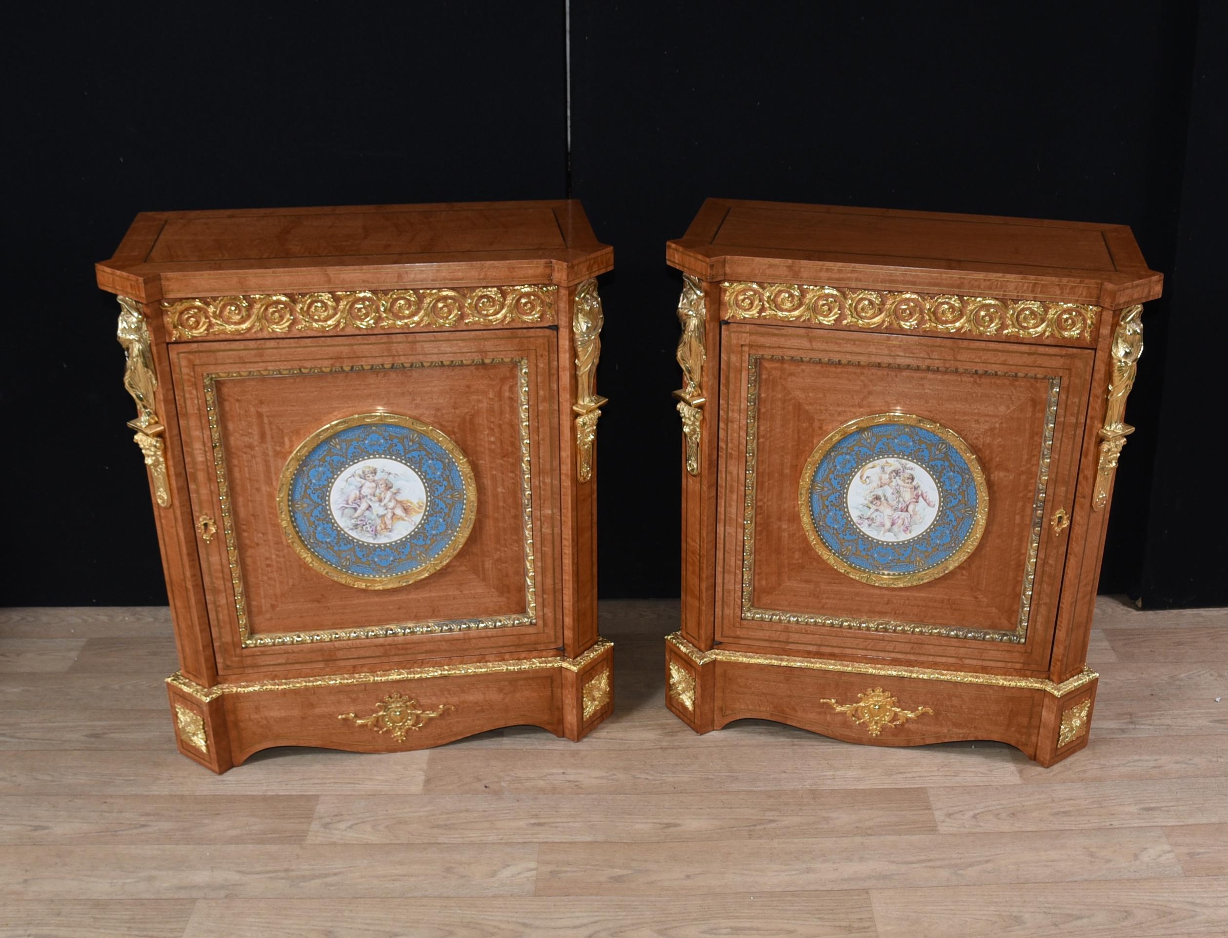 Pair of French Napoleon III, circa 1910 Satinwood Side Cabinets In Good Condition For Sale In London, GB