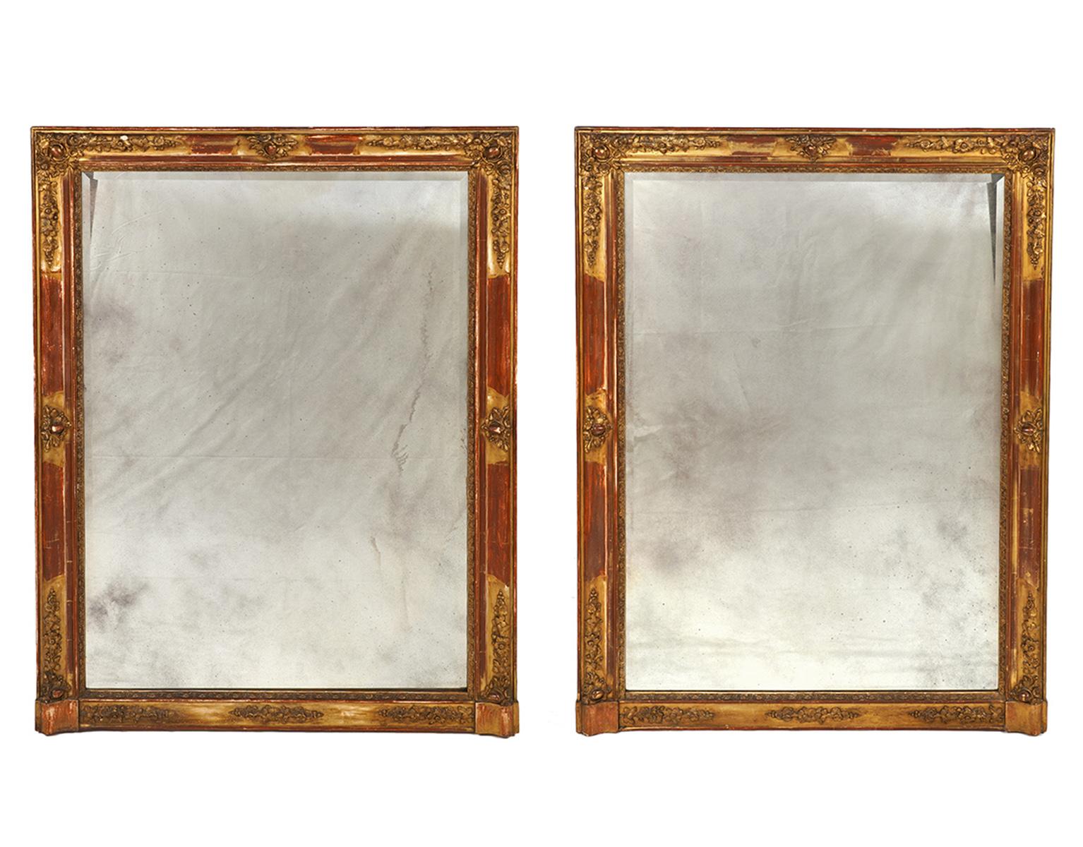 Pair of French Napoleon III Decorated Giltwood Wall Mirrors, circa 1870 6