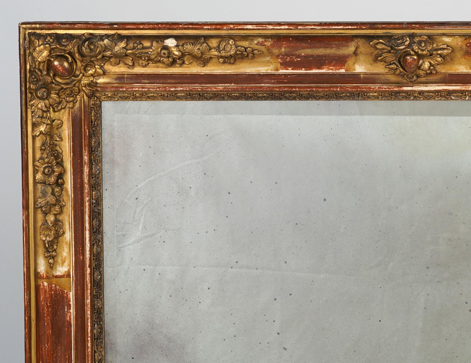 Beveled Pair of French Napoleon III Decorated Giltwood Wall Mirrors, circa 1870