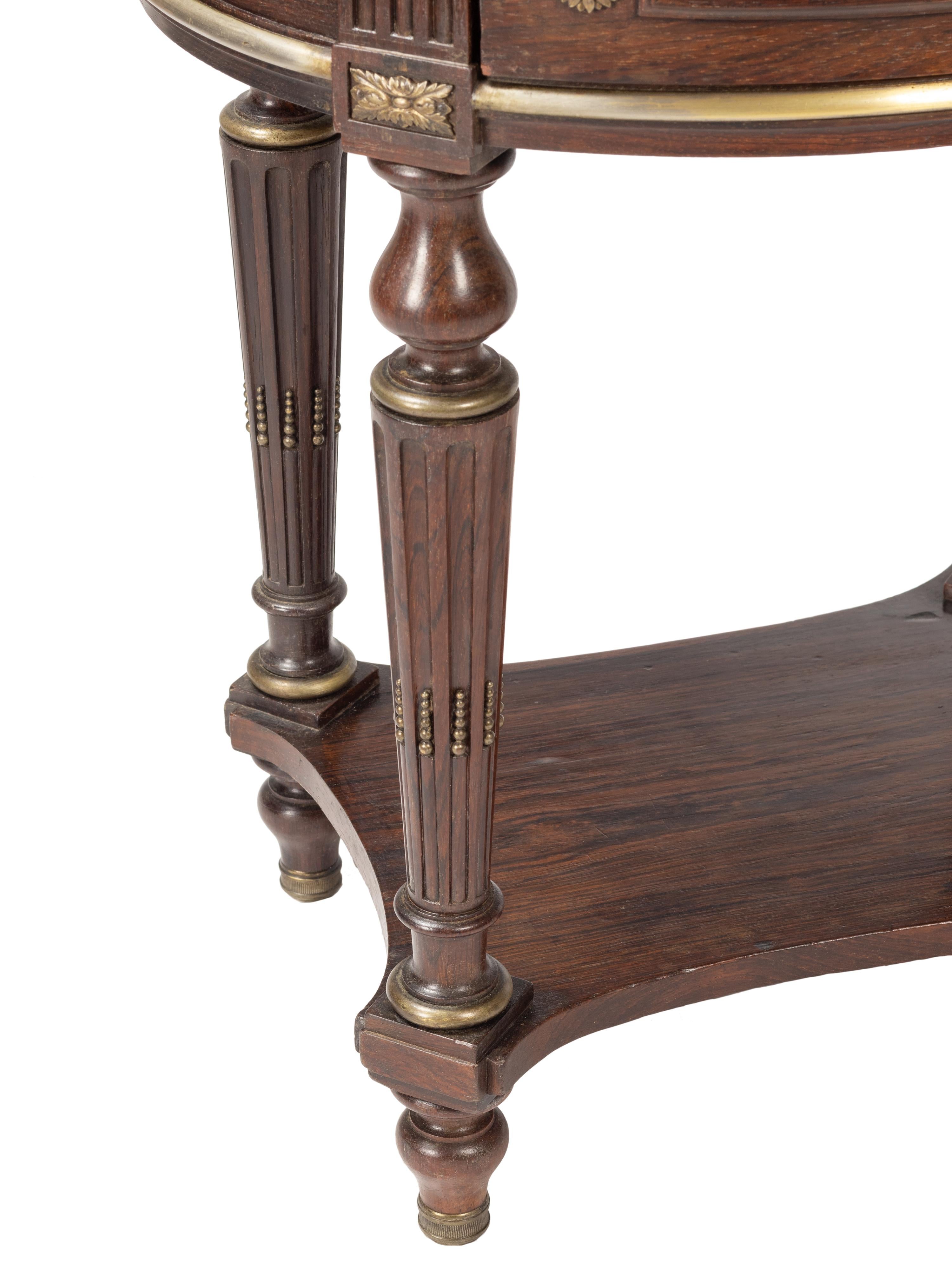 Pair of French Napoleon III Hand-Carved Bedside Tables, sec. XIX For Sale 5