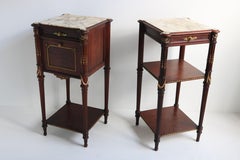 Paar französische Nachttische Napoleon III. aus Mahagoni-Bronze-Marmor des 19. Jahrhunderts