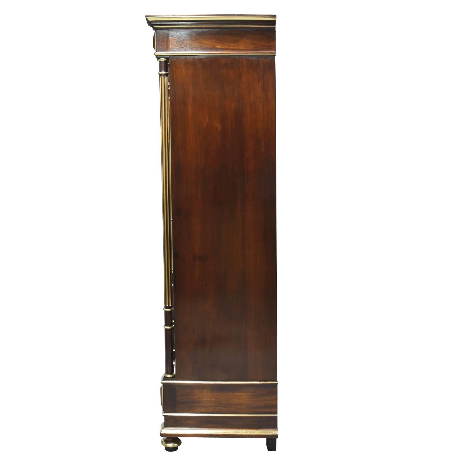 Pair of French Napoleon III or Second Empire Bookcases in Mahogany, circa 1870 3