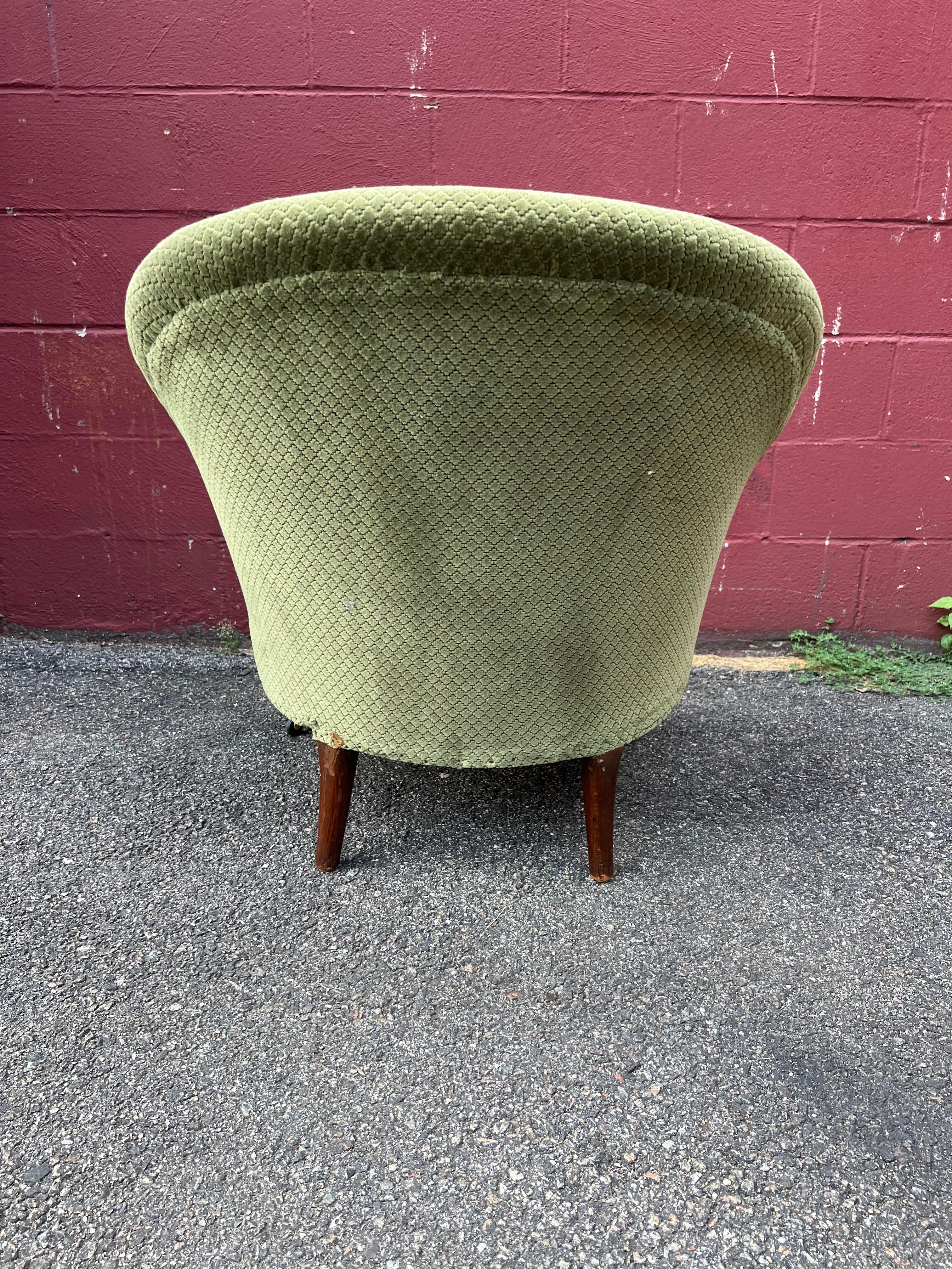 Pair of French Napoleon III Style Armchairs in Faded Green Velvet 5