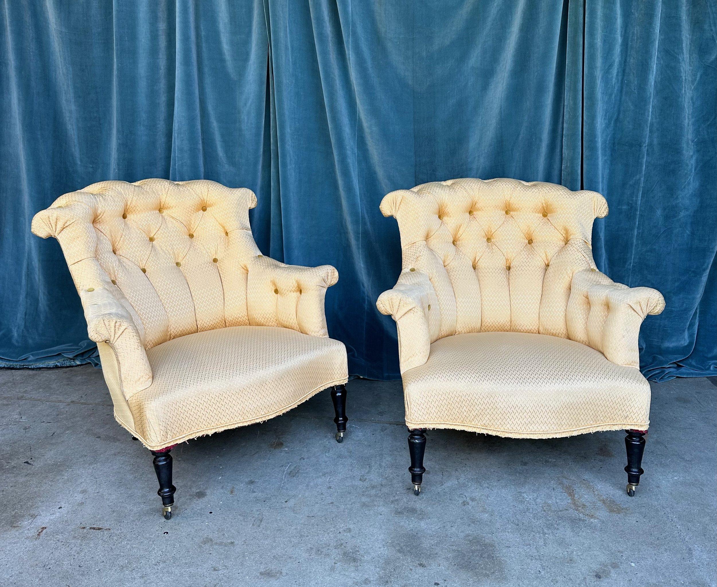 Pair of French Napoleon III Tufted Armchairs For Sale 7