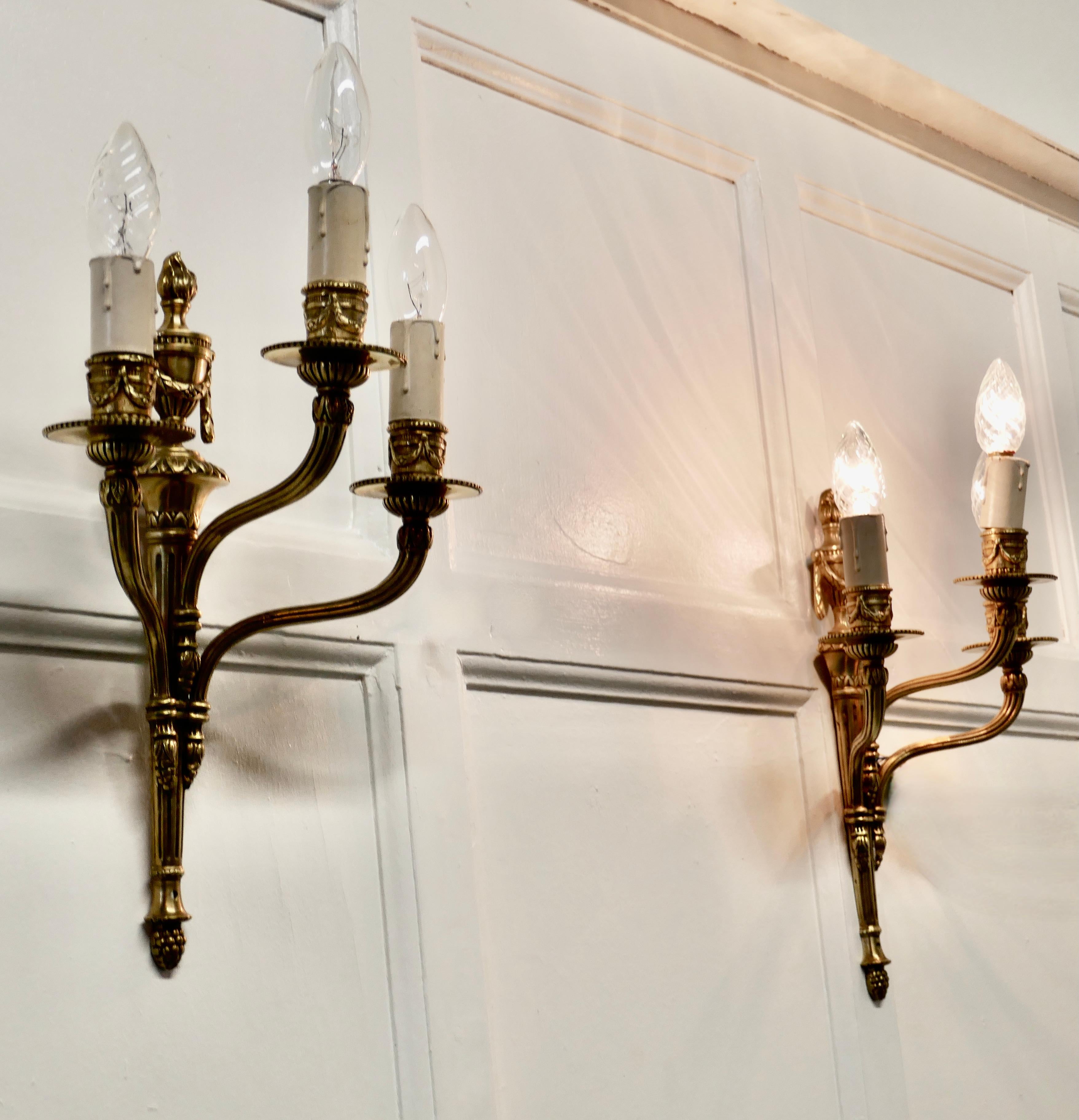 Pair of French Neoclassical Brass Triple Wall Lights In Good Condition For Sale In Chillerton, Isle of Wight