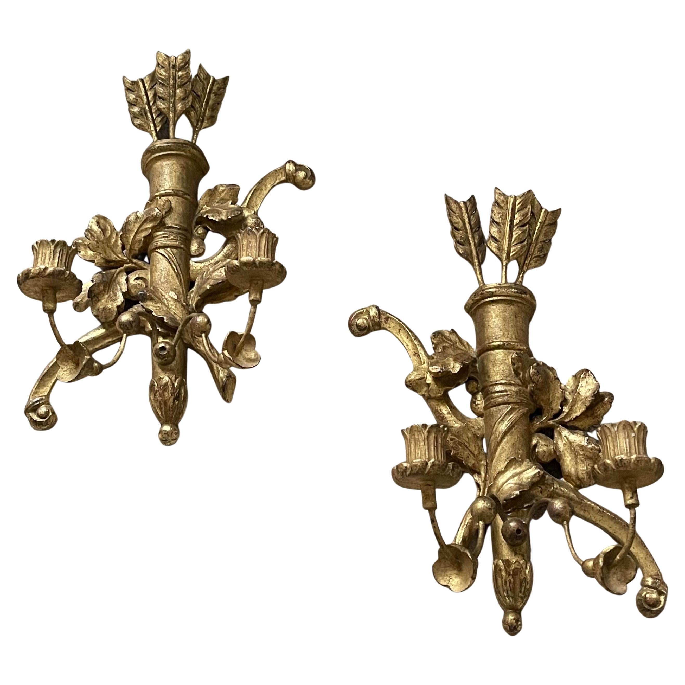 Pair of French Neoclassic giltwood Wall Sconces, 19th Century Francés en venta